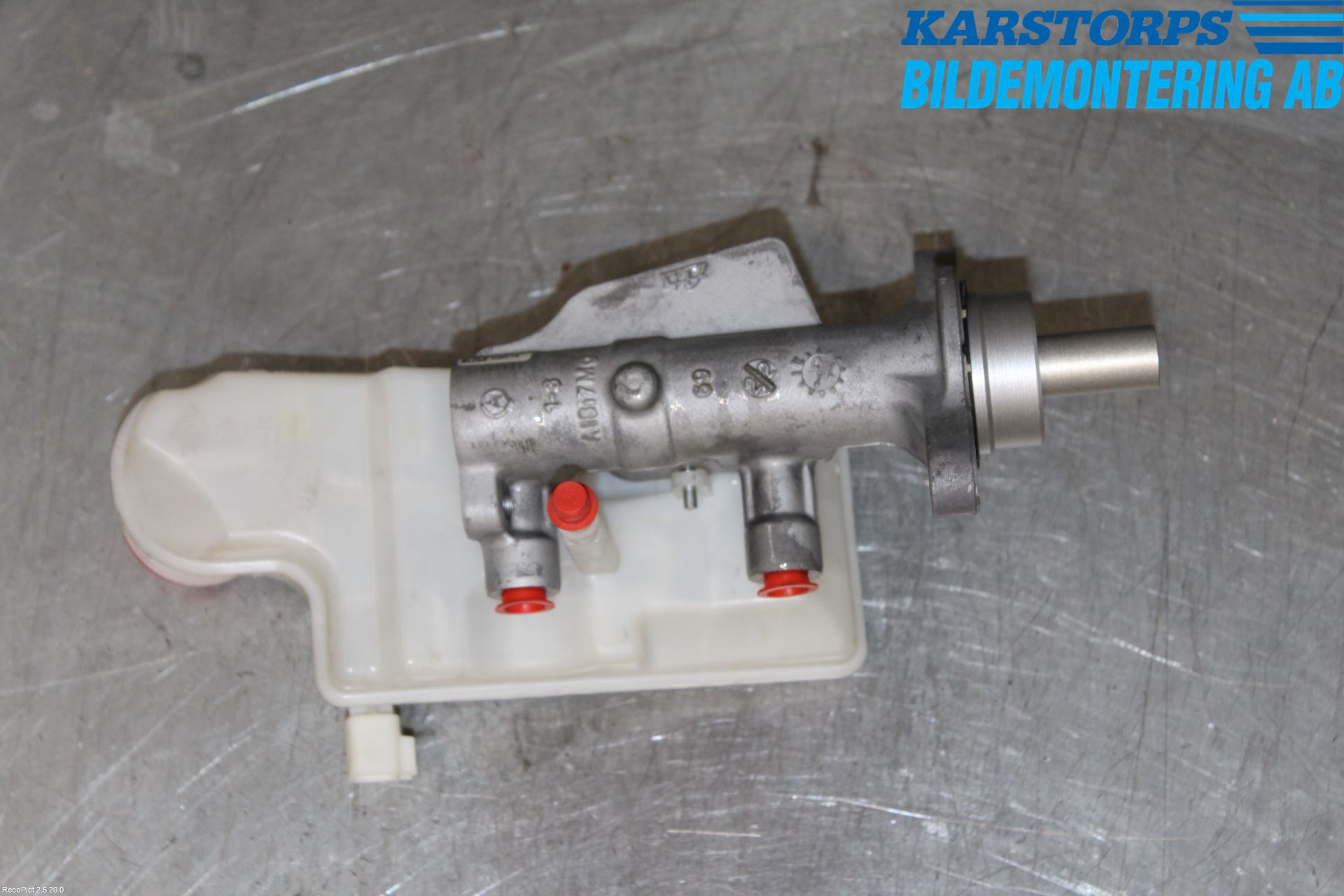Volvo V40 12-19 Brems Hovedsylinder