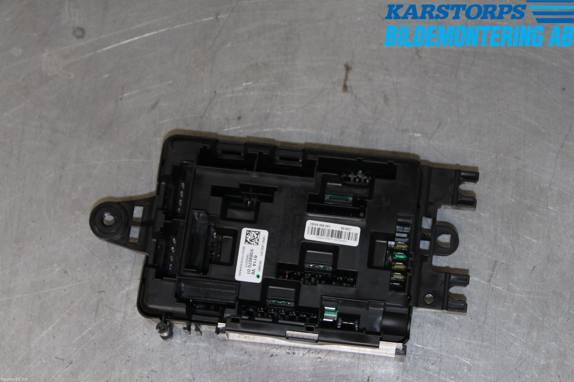 BMW 3 F30/F31/F80 12-19 Sikringsboks - Elsentral