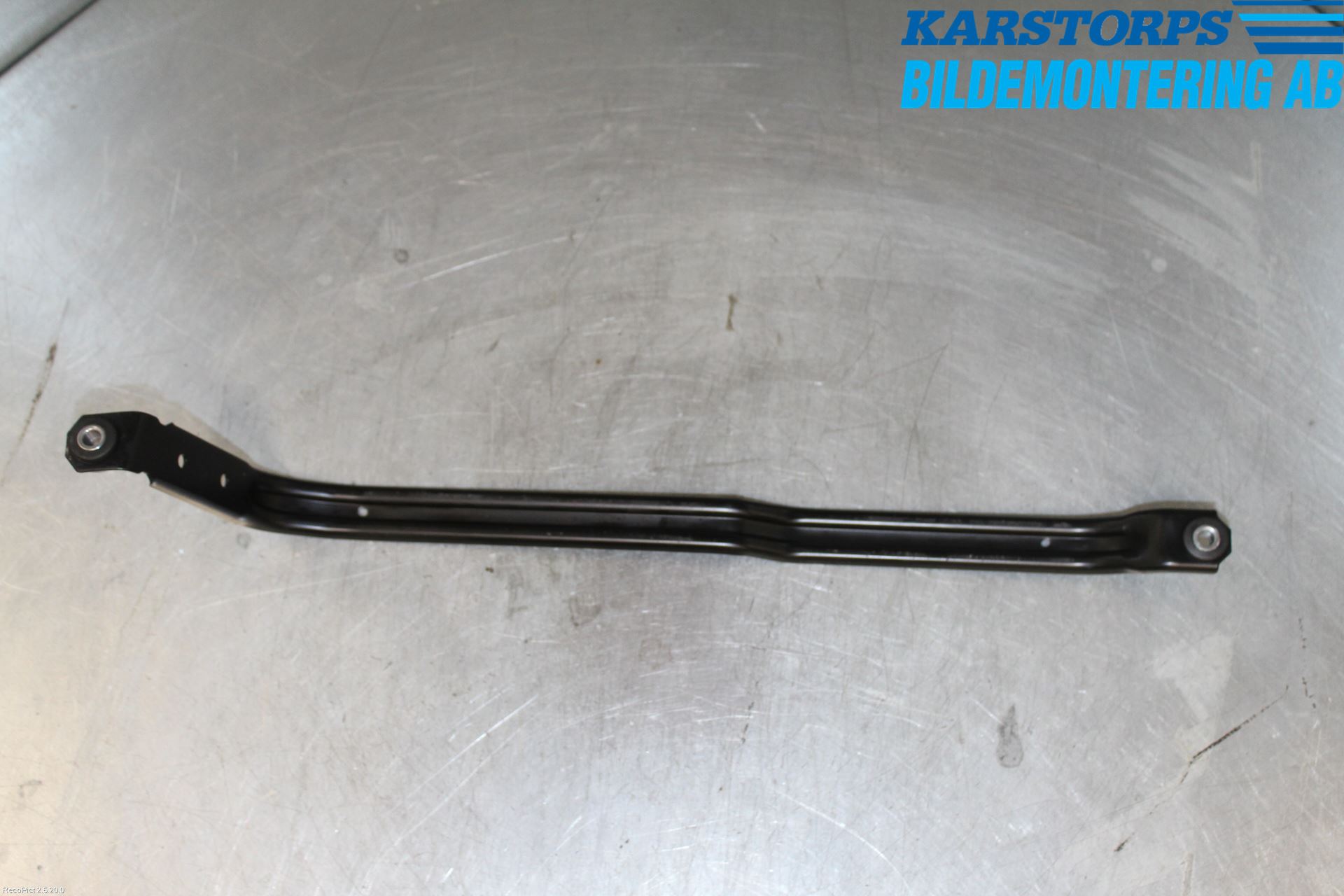 BMW 3 F30/F31/F80 12-19 Drivstofftank Bånd-Feste