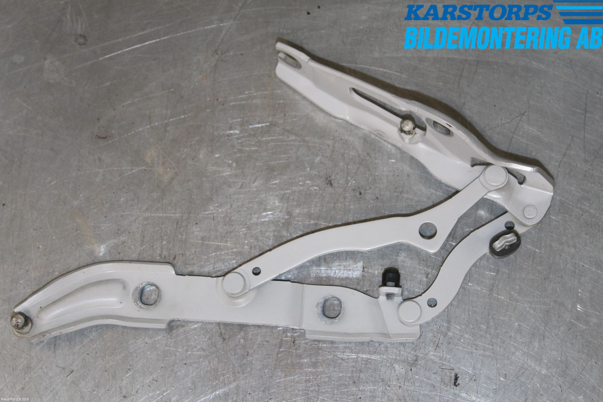 BMW 3 E90/91 SED/TOU 05-12 Bakluke Hengsel Venstre