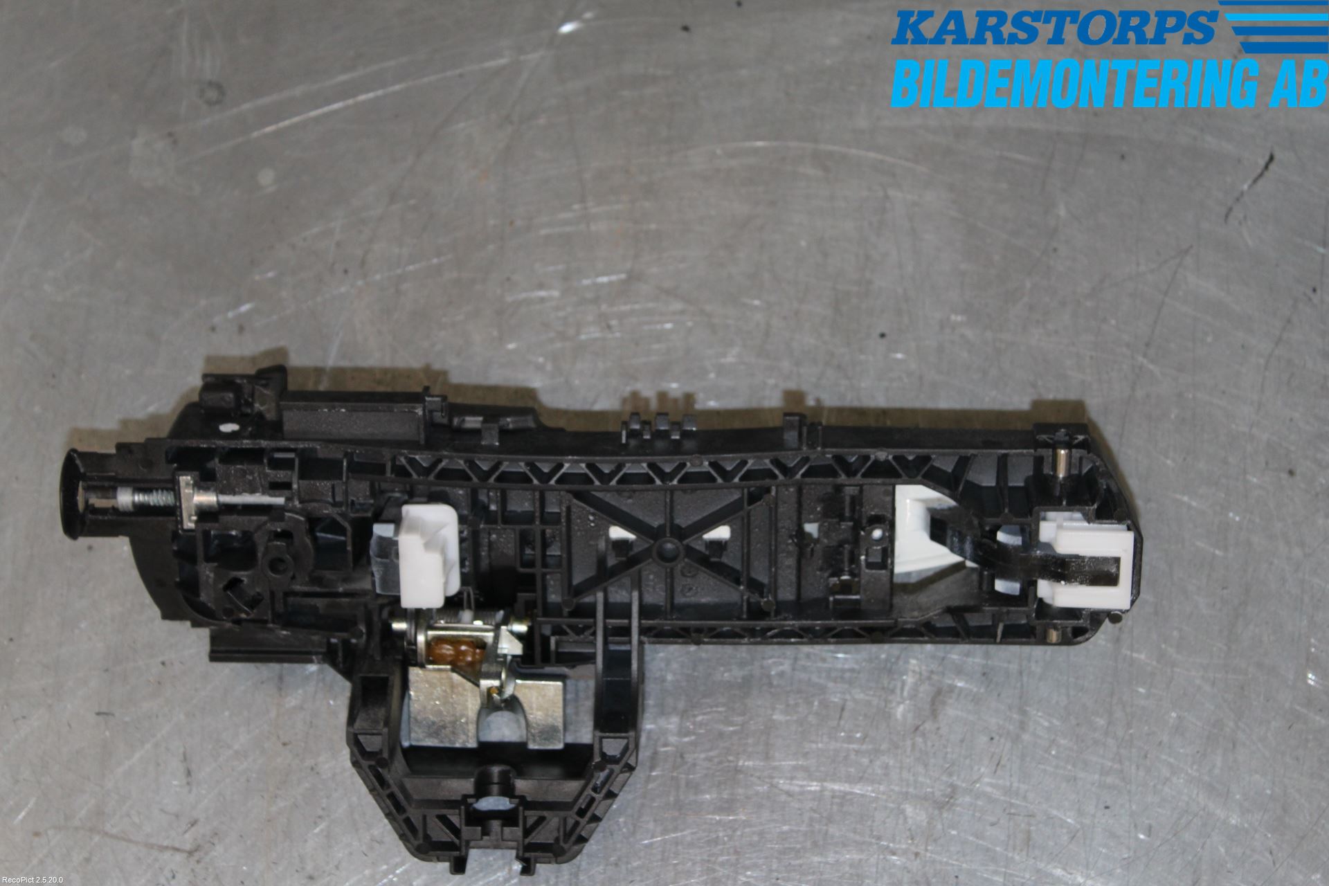 Mercedes-Benz MB GLA-KLASS (X156) 13-20 Dørhandtak Ytre Venstre