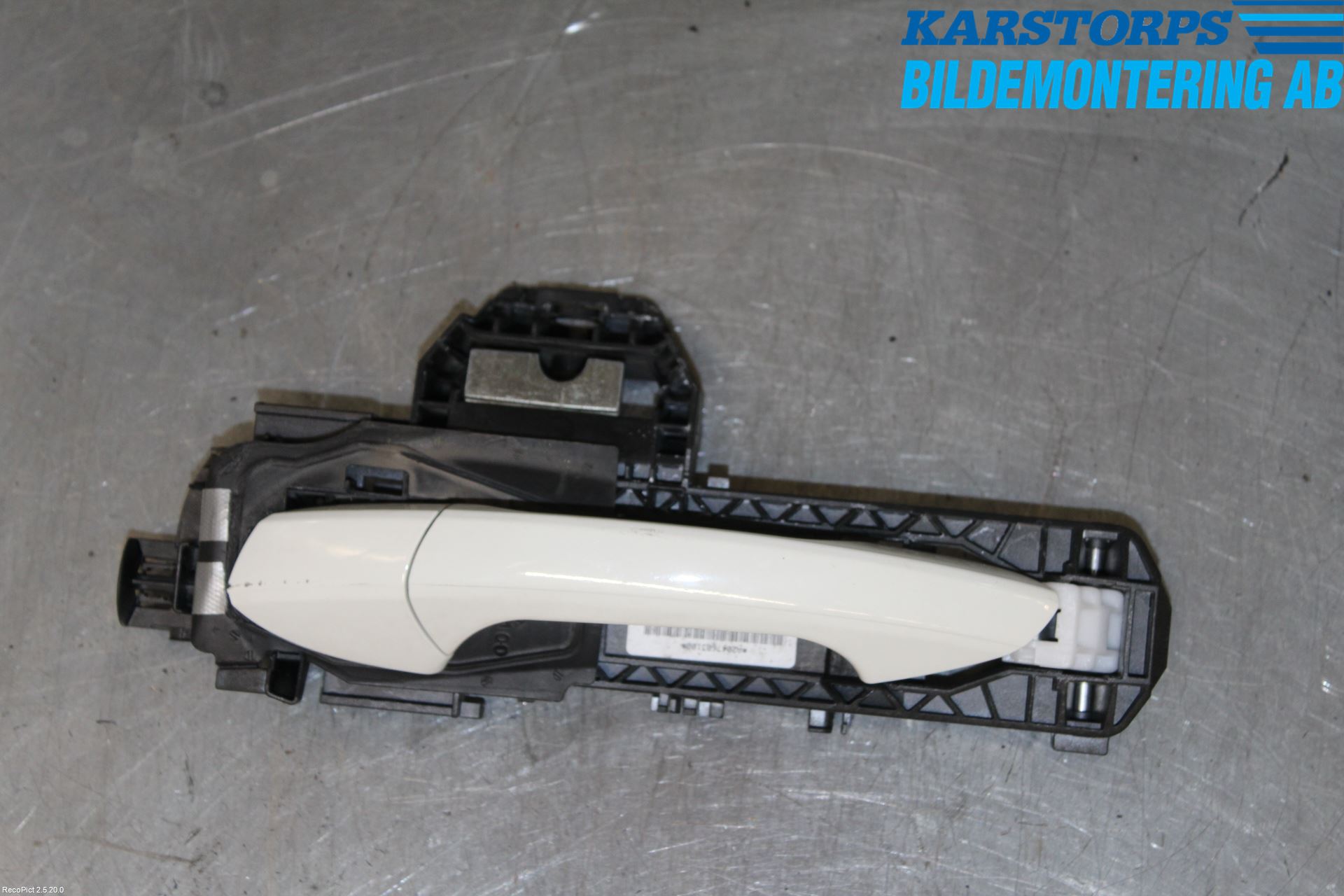 Mercedes-Benz MB GLA-KLASS (X156) 13-20 Dørhandtak Ytre Venstre