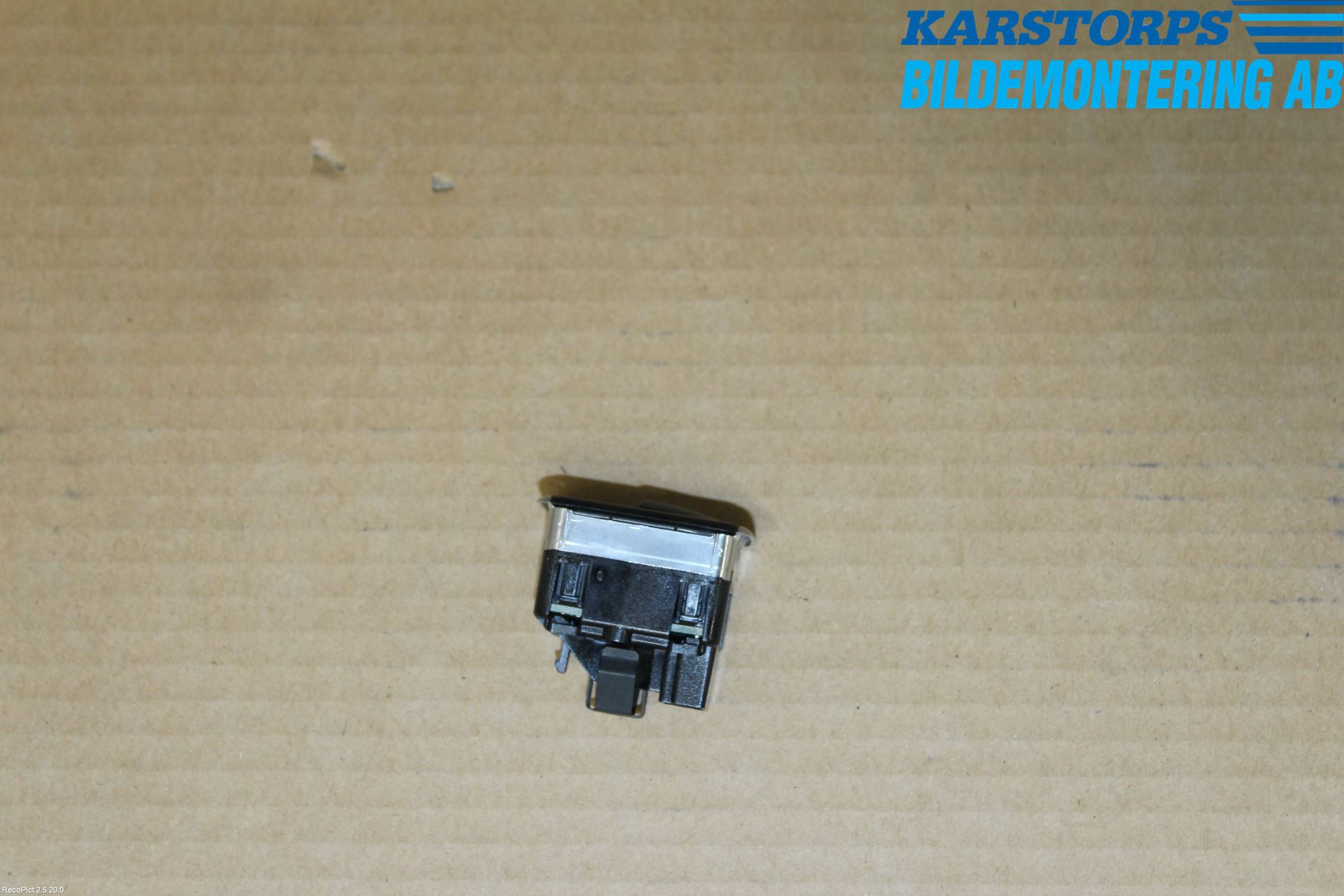 Mercedes-Benz MB GLA-KLASS (X156) 13-20 Bryter Vindusheis