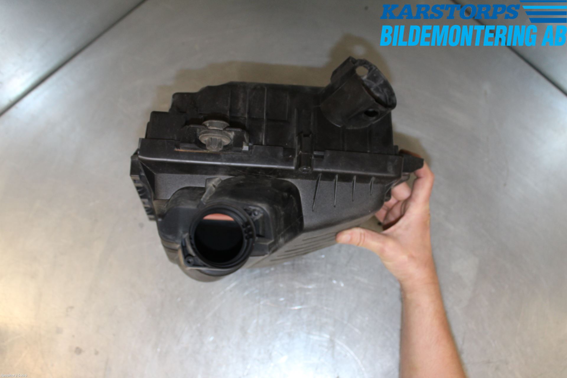 Renault TRAFIC   02-14 Luftfilter Boks