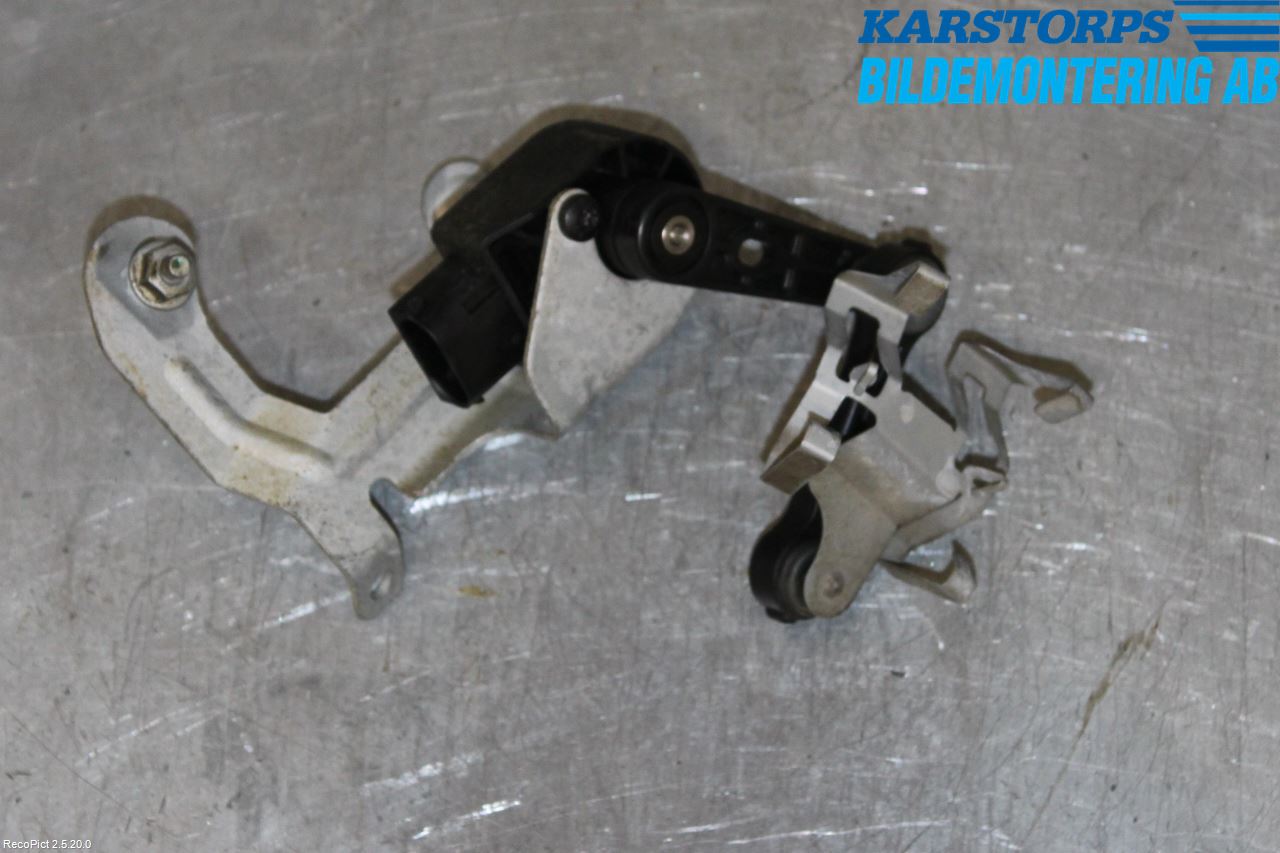 Mercedes-Benz MB E-KLASS (W213) 16-23 Sensor Lysinnstilling