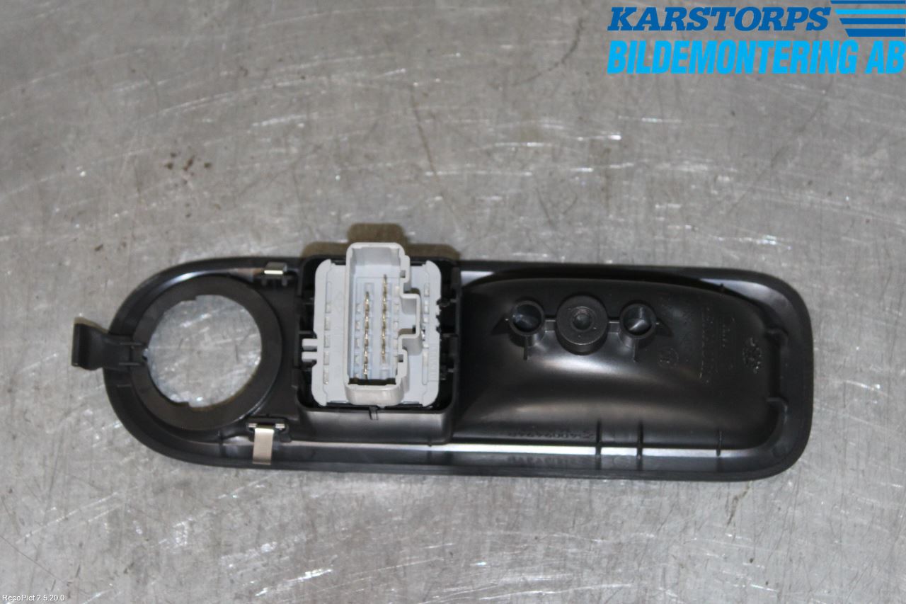 Renault CLIO III  09-12 Bryter Vindusheis
