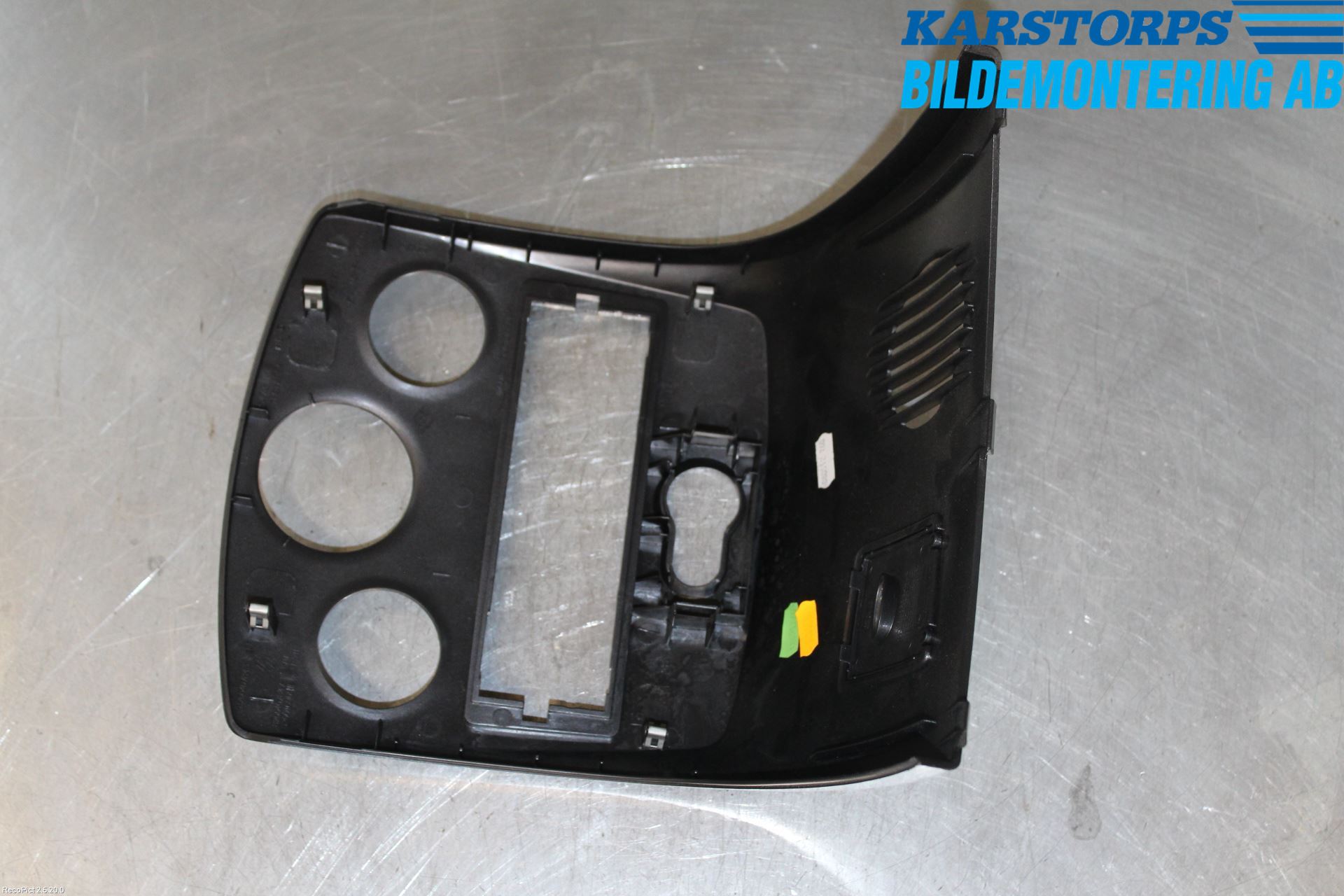 Renault CLIO III  09-12 Instrumentkonsoll Midt