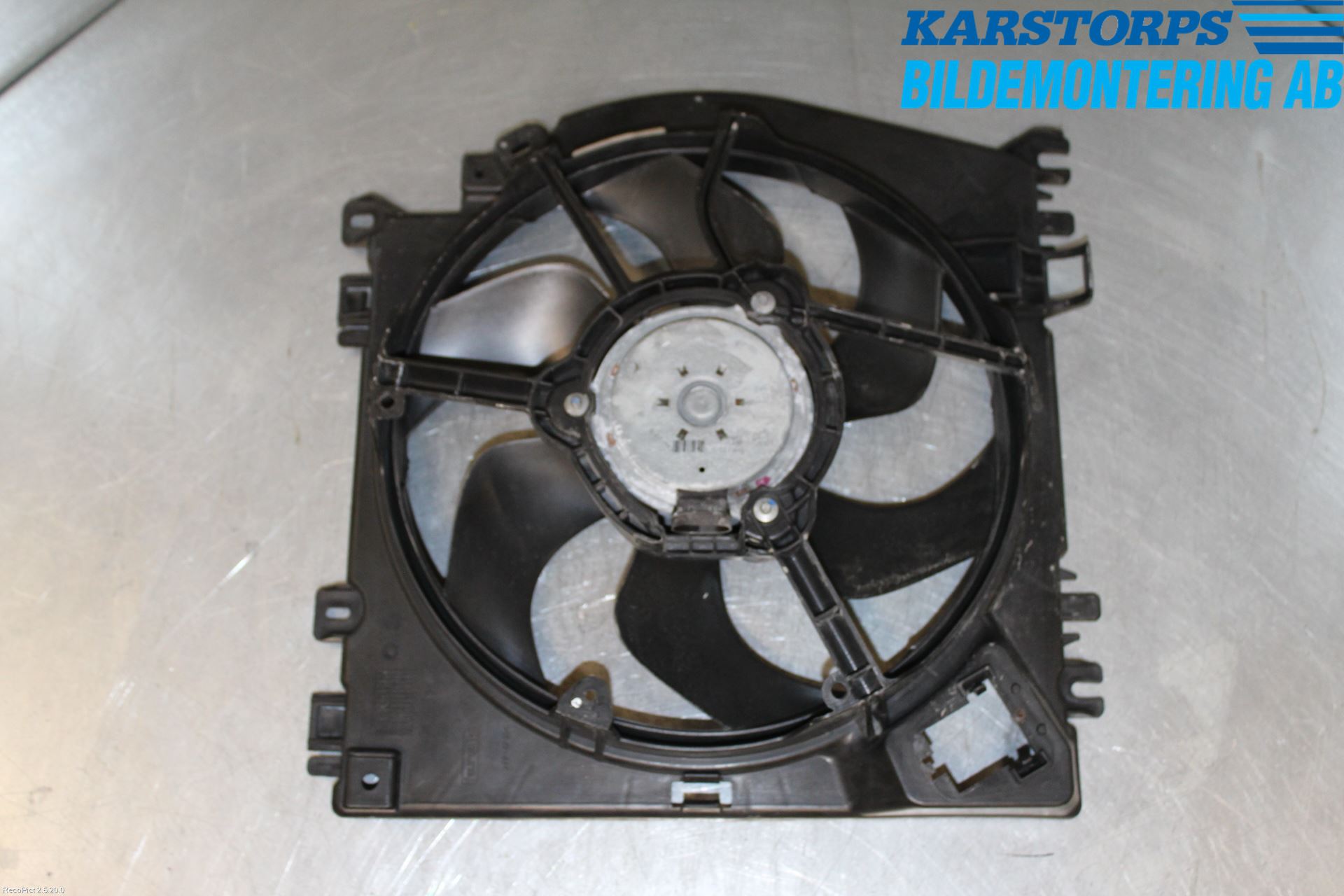 Renault CLIO III  09-12 Kjølevifte Elektrisk