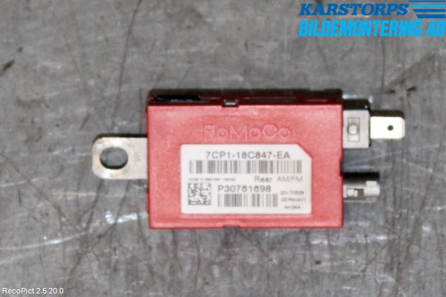 Volvo V40 12-19 Stereo Antenneforsterker