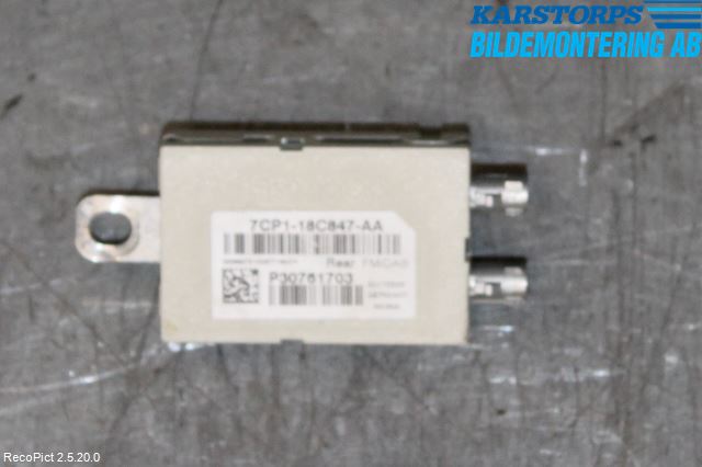 Volvo V40 12-19 Stereo Antenneforsterker