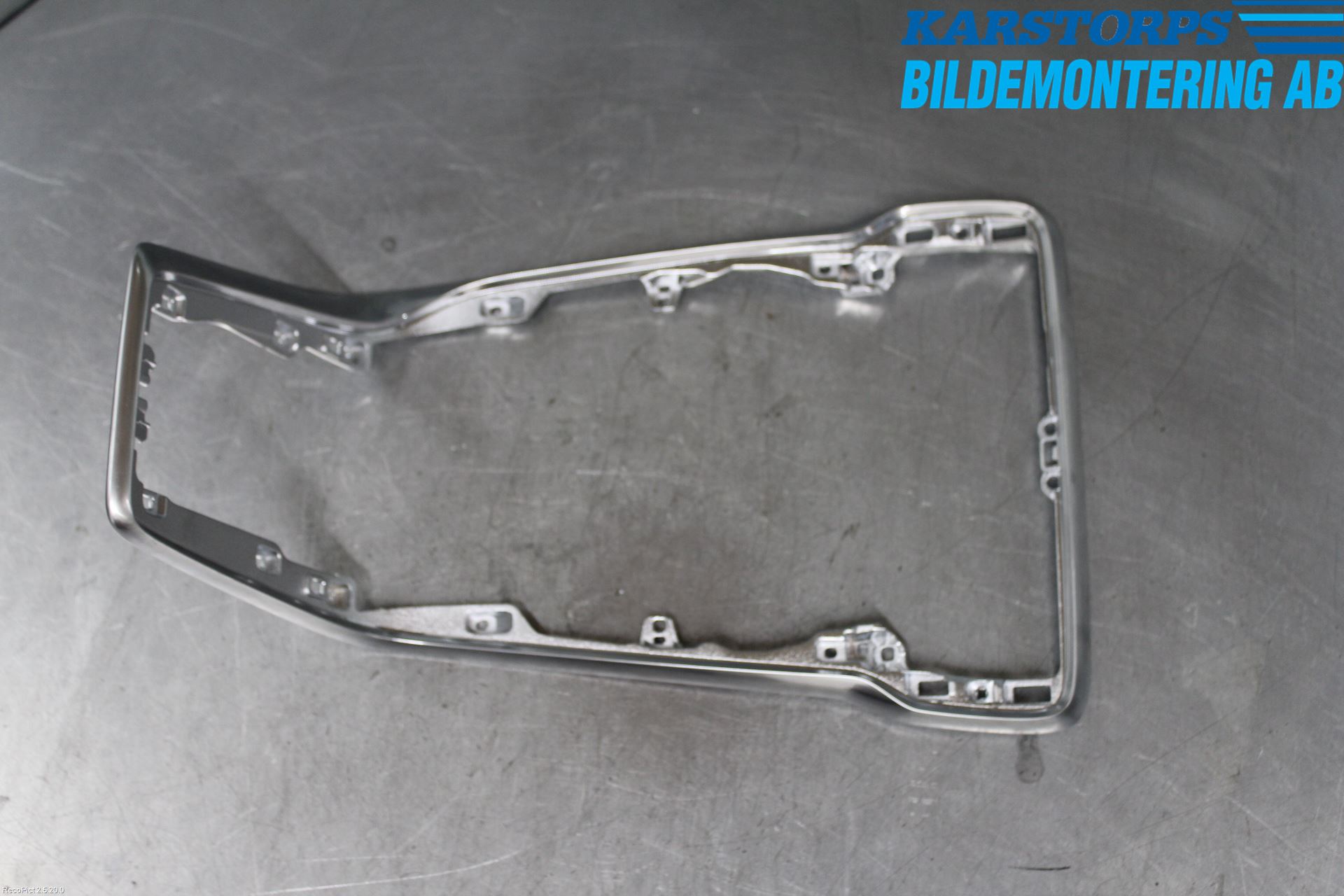 Volvo V40 12-19 Instrumentkonsoll Midt