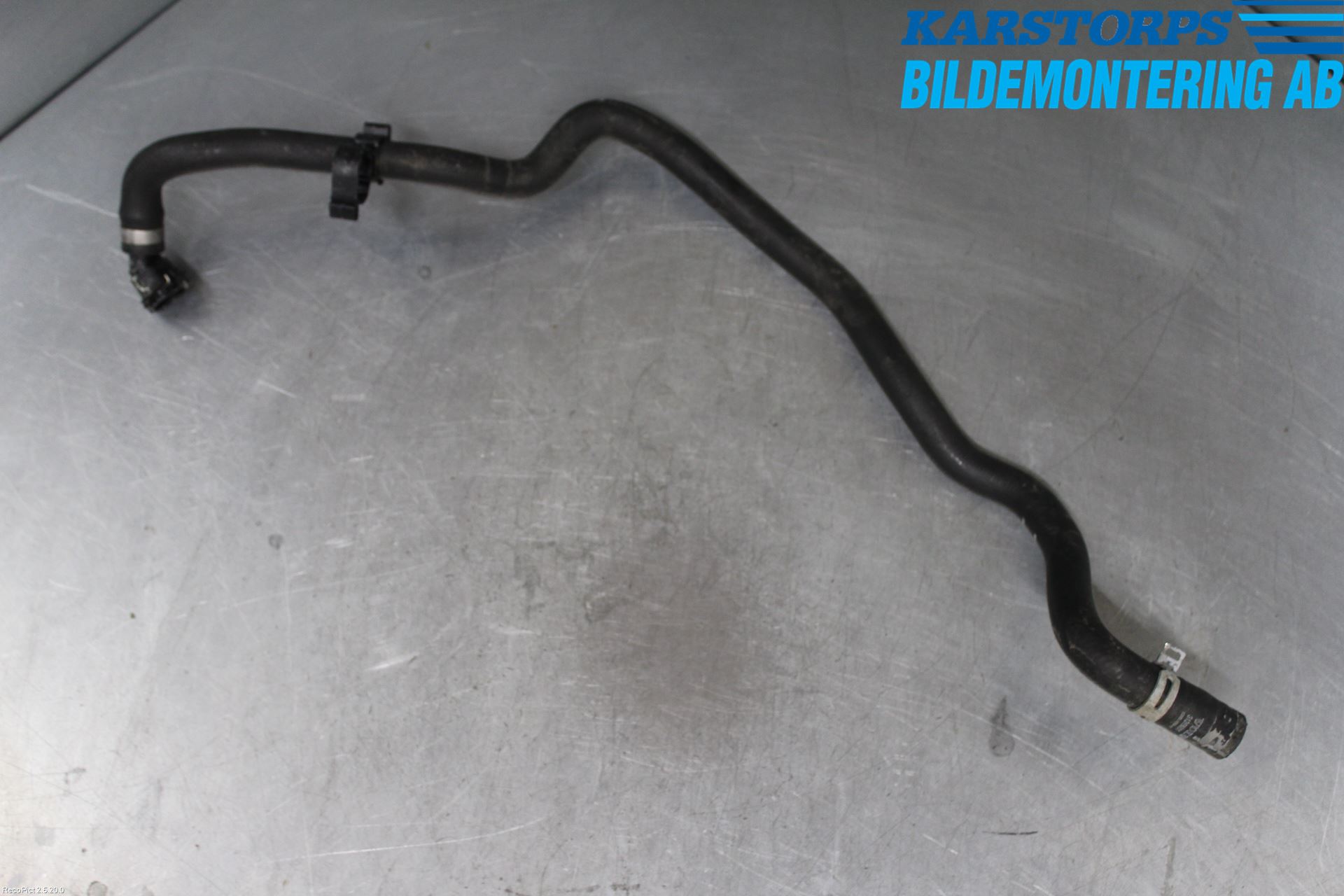 Volvo V40 12-19 Radiator Slange