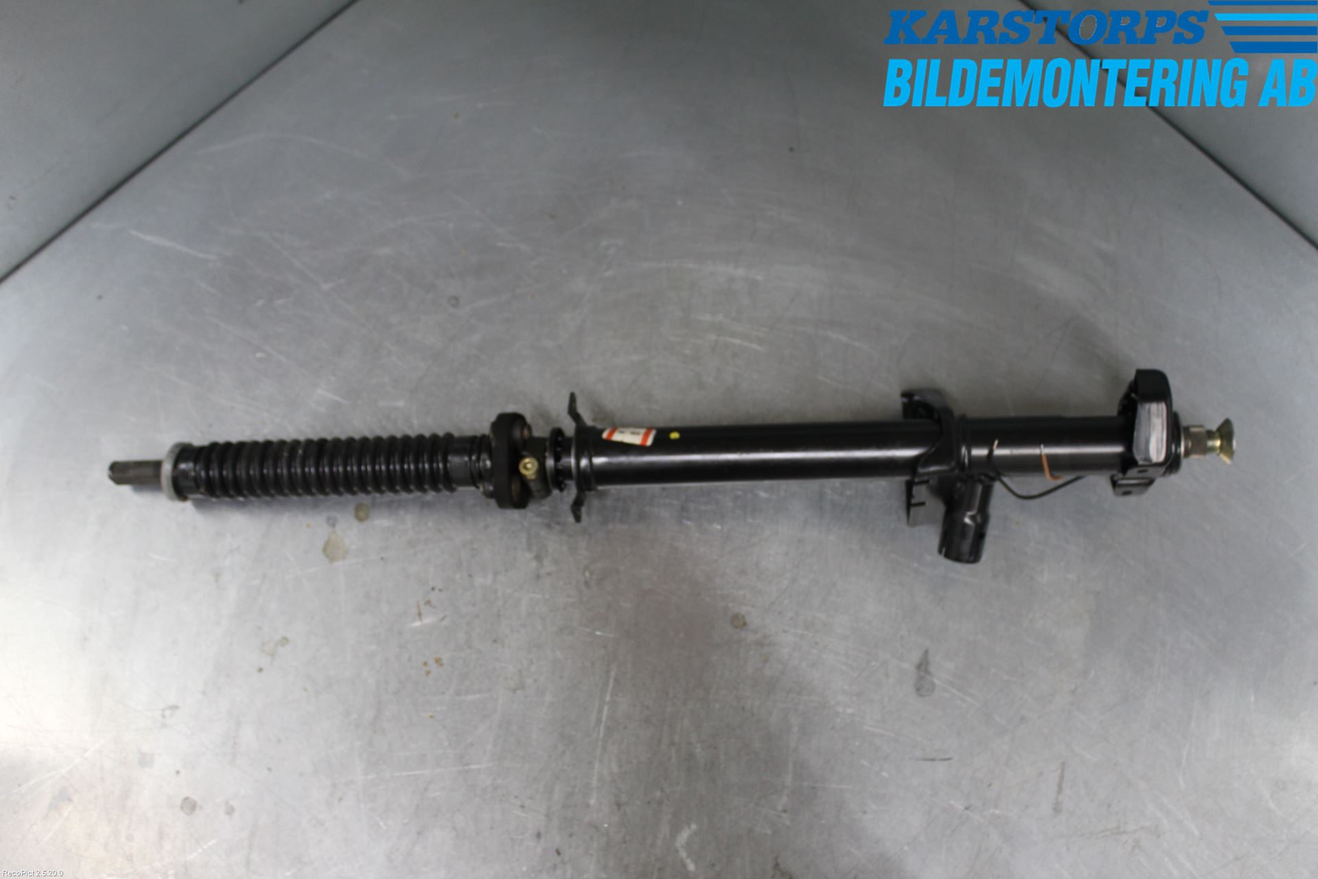 Mercedes-Benz MB 200-300  (W123) 76-86 Rattakselaggregat