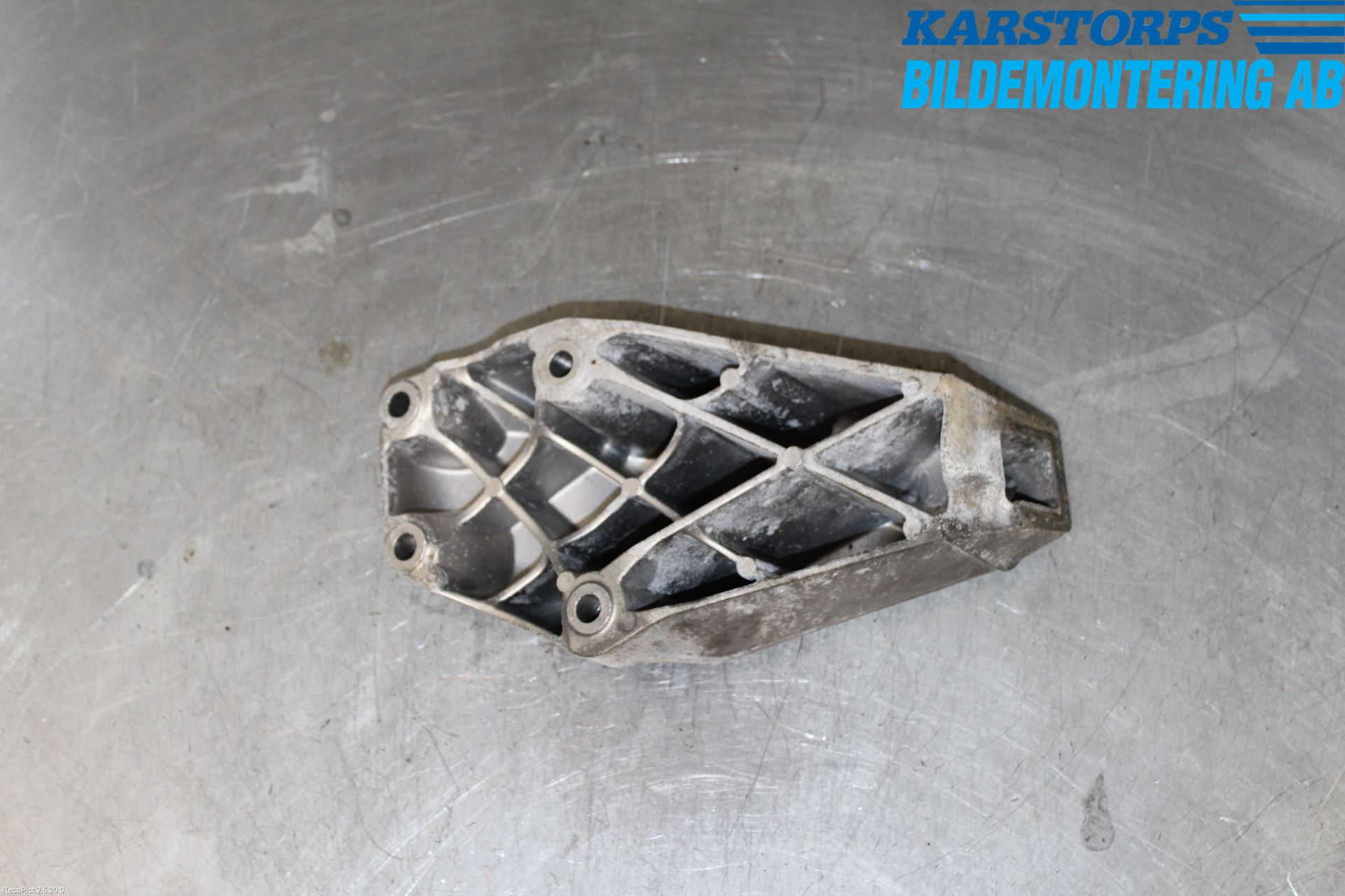 BMW 5 F10/F11/F18 09-17 Motor Feste Stål-Alu