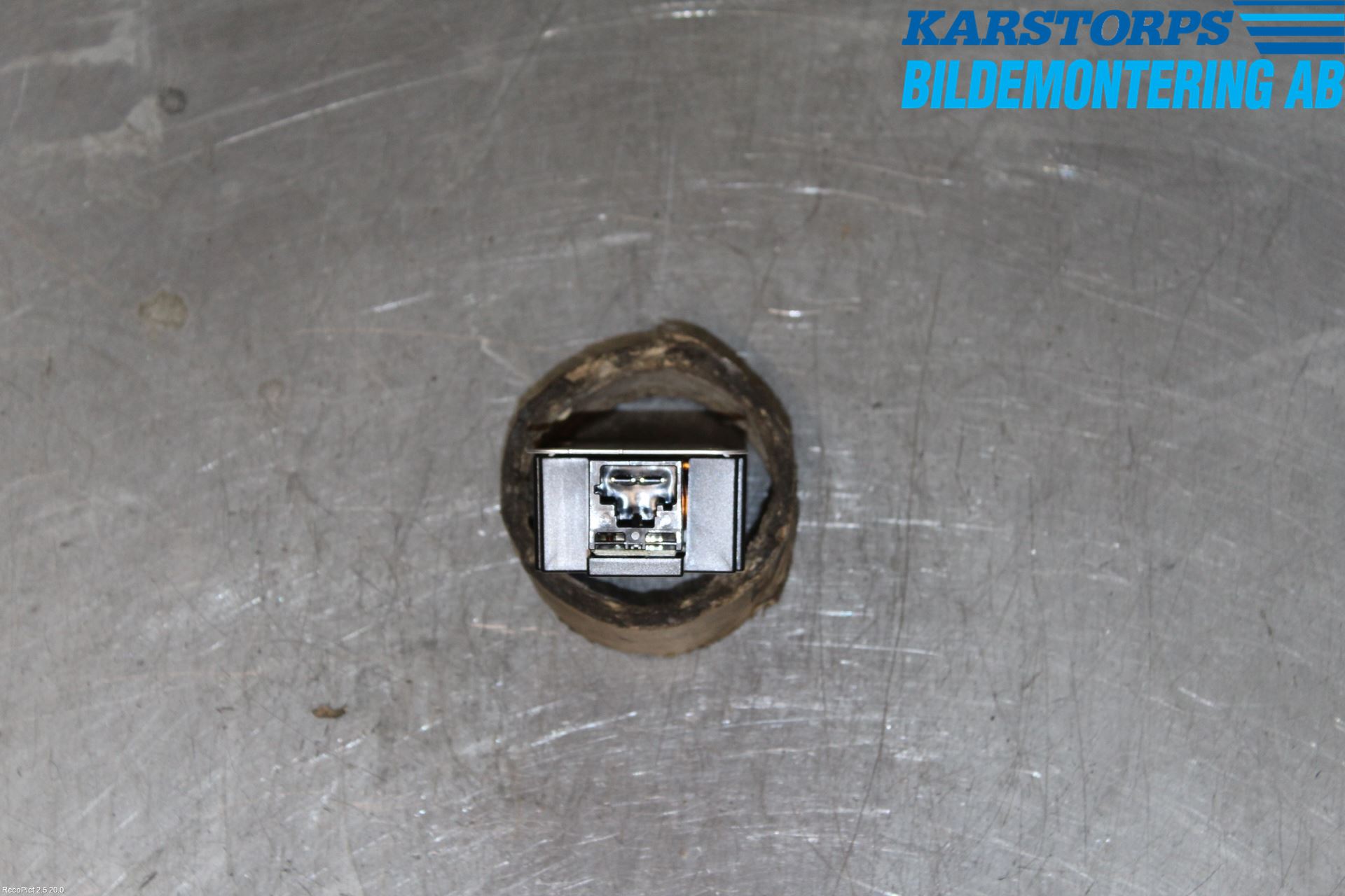 Volkswagen VW GOLF V 04-09 Stereo Antenneforsterker