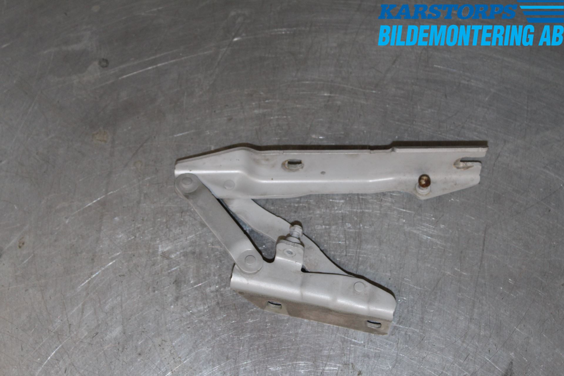 BMW 5 E60/61 Sed/Tou 02-10 Panser Hengsel - Hengsler