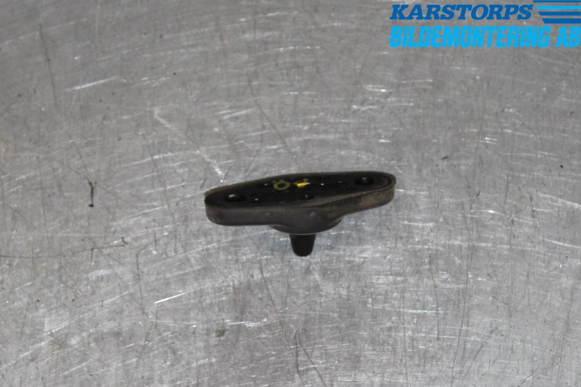 Volkswagen VW CADDY      04-10 Dørstopper