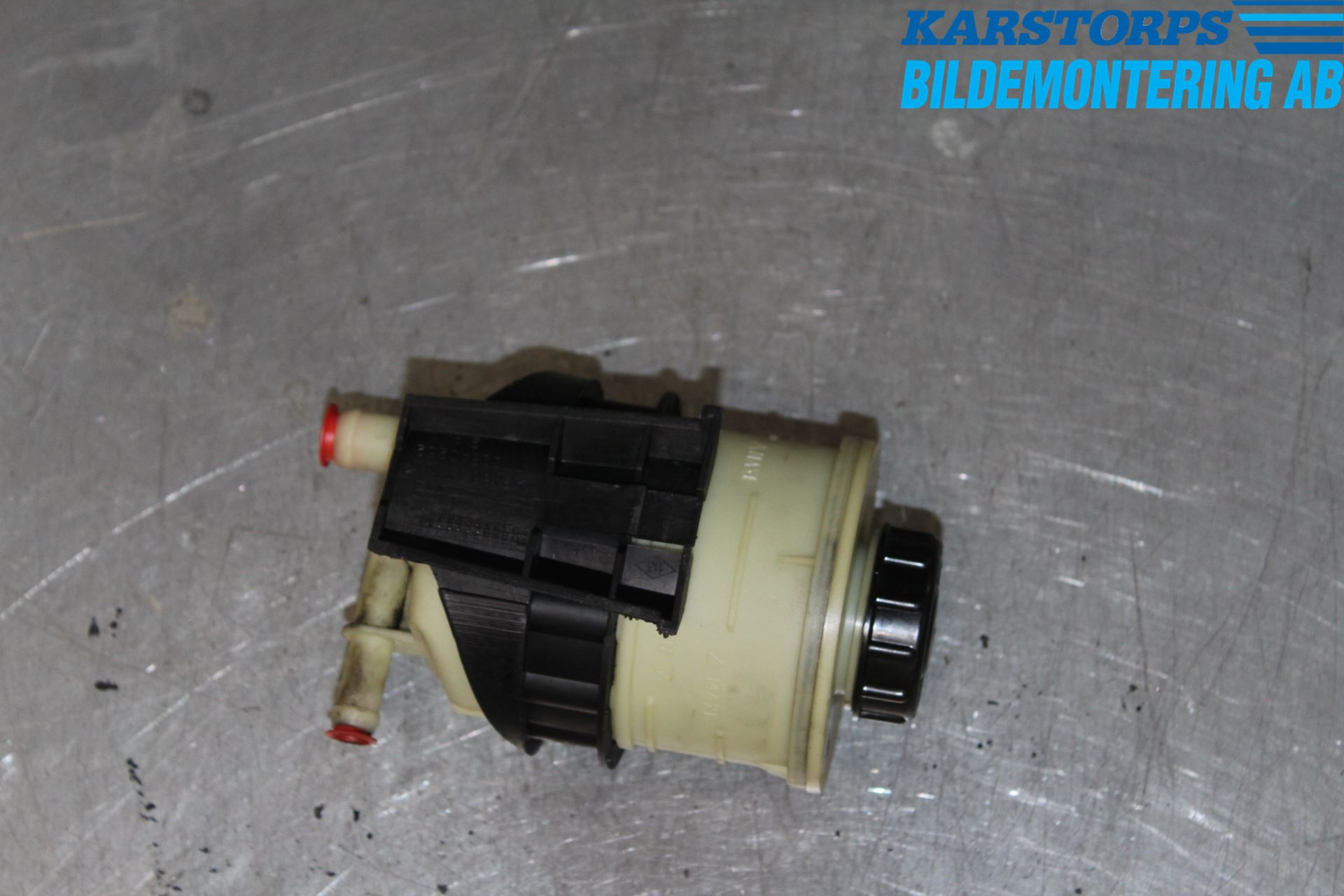 Renault TRAFIC   02-14 Servo Oljebeholder