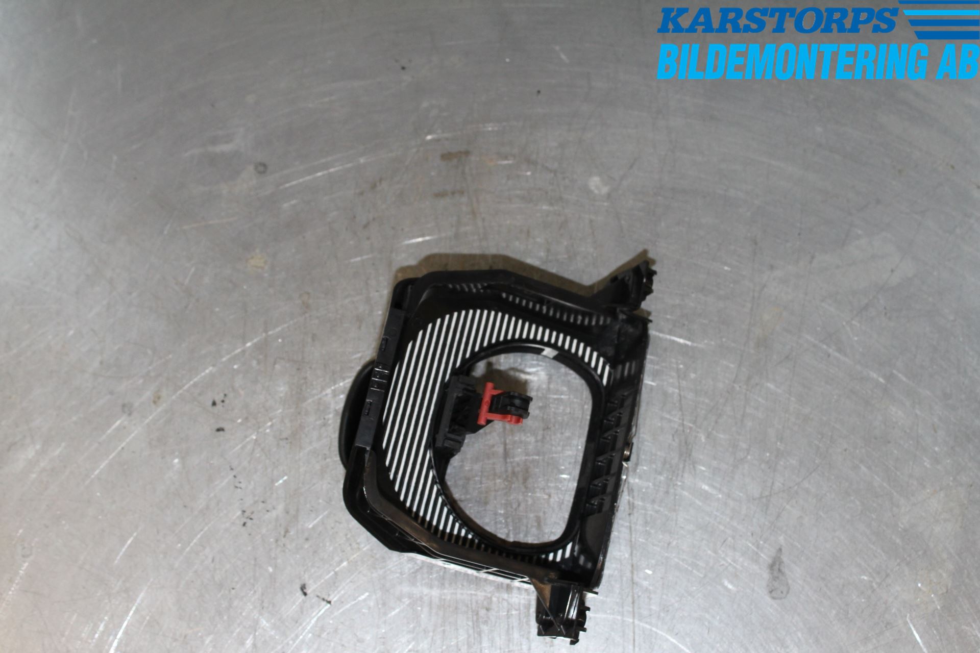 Mercedes-Benz MB C (203) 00-07 Rattdeksel - Deksler