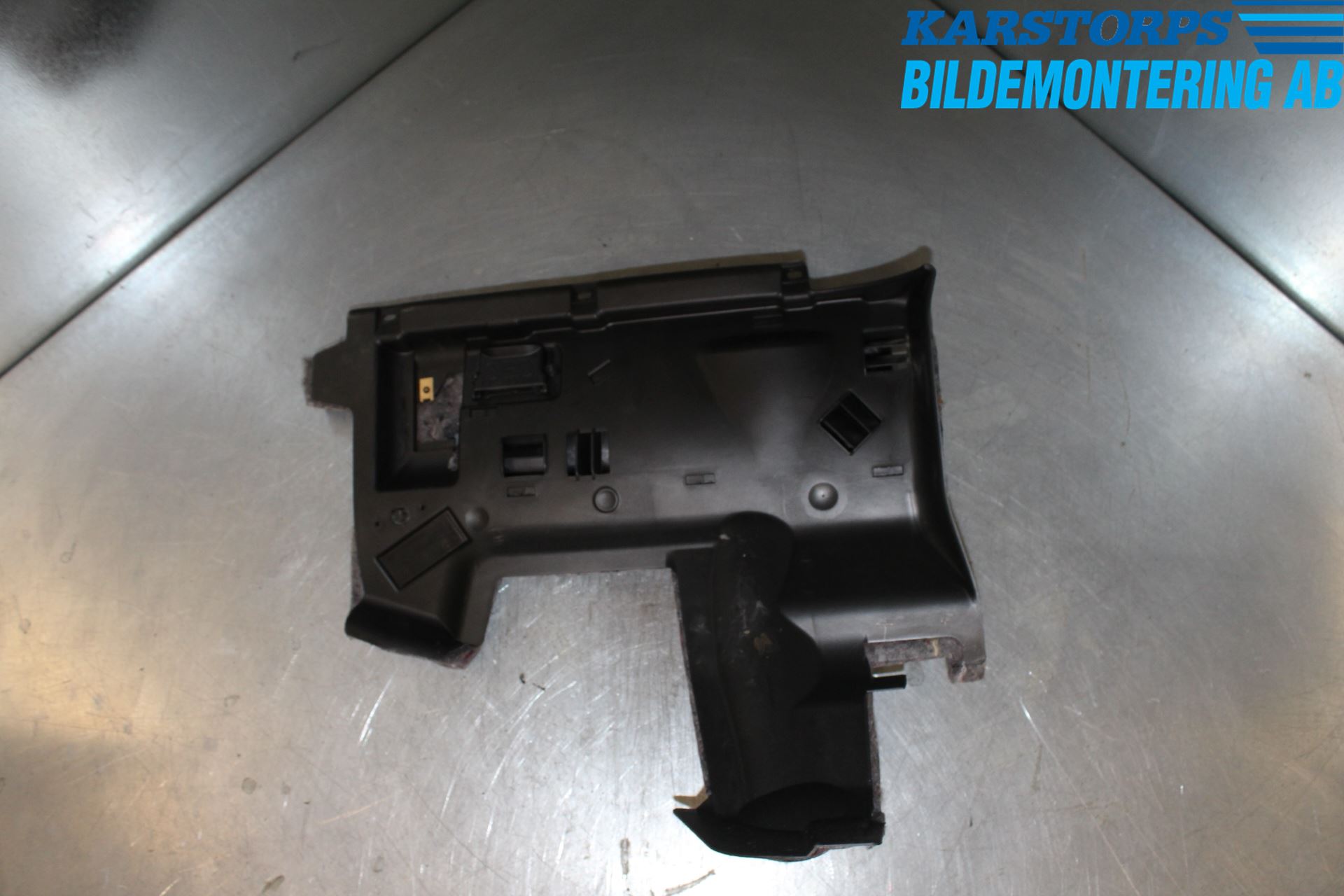 Mercedes-Benz MB C (203) 00-07 Innr Dashbord Sparkeplate