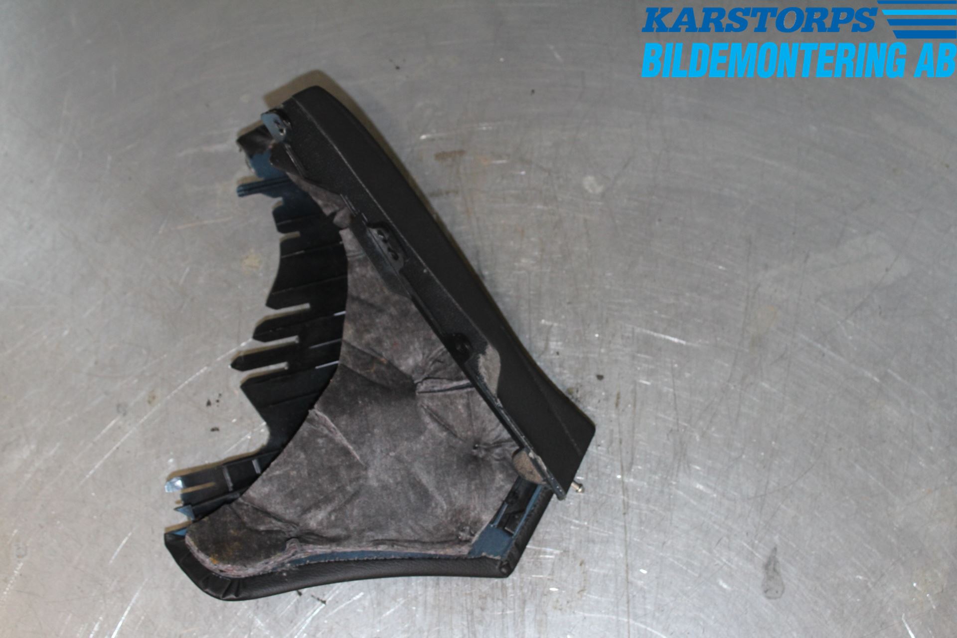 Mercedes-Benz MB C (203) 00-07 Innr Dashbord Sparkeplate