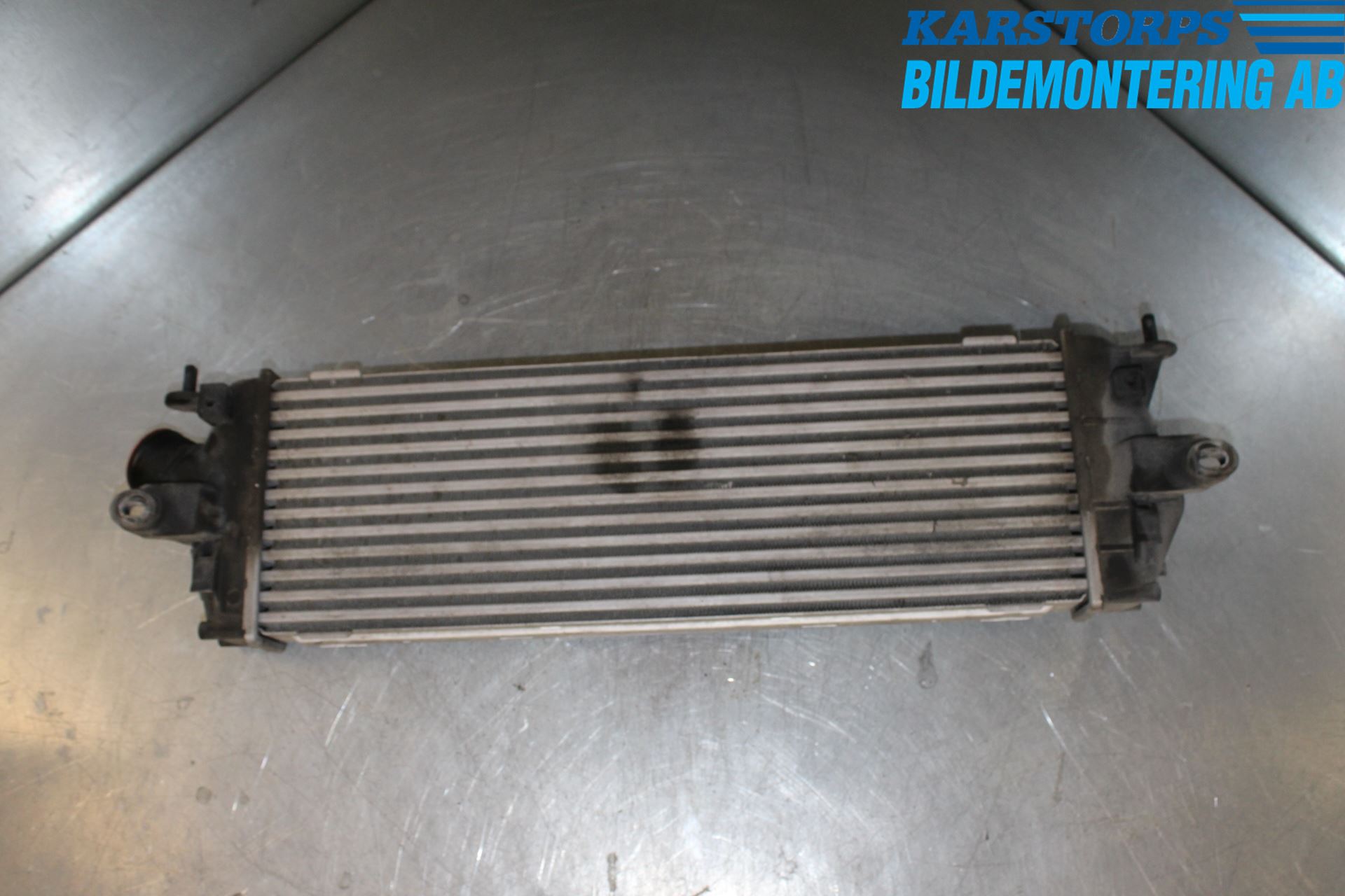 Renault TRAFIC   02-14 Intercooler Radiator