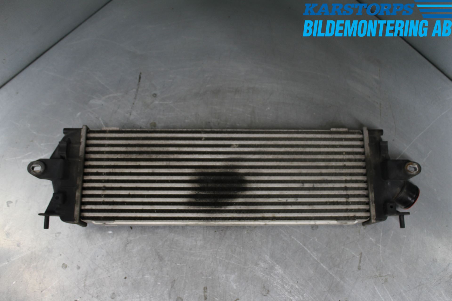 Renault TRAFIC   02-14 Intercooler Radiator