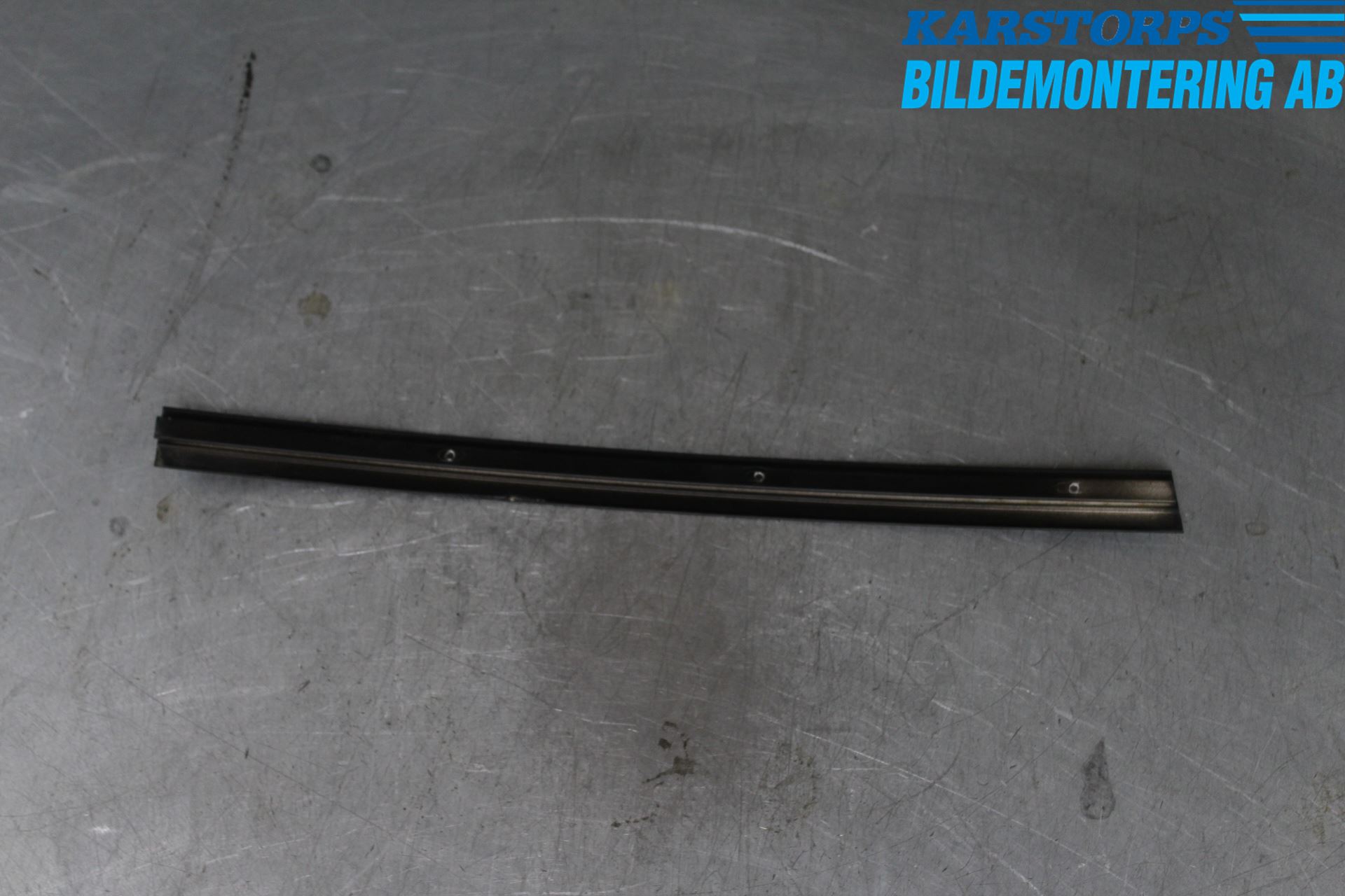 BMW 5 E60/61 Sed/Tou 02-10 Dør Dekorlist Vb