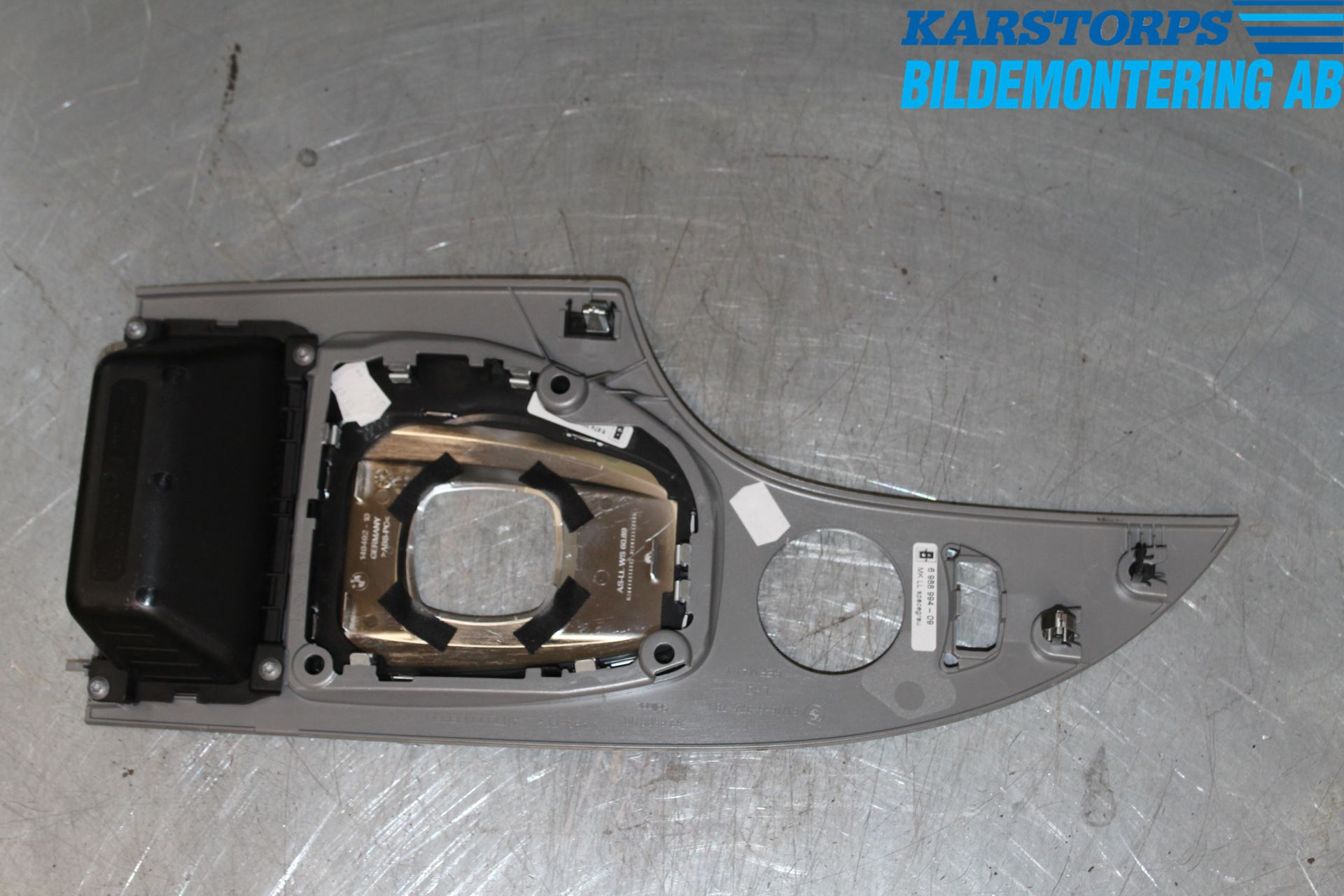 BMW 5 E60/61 Sed/Tou 02-10 Innr Konsoll-Lomme