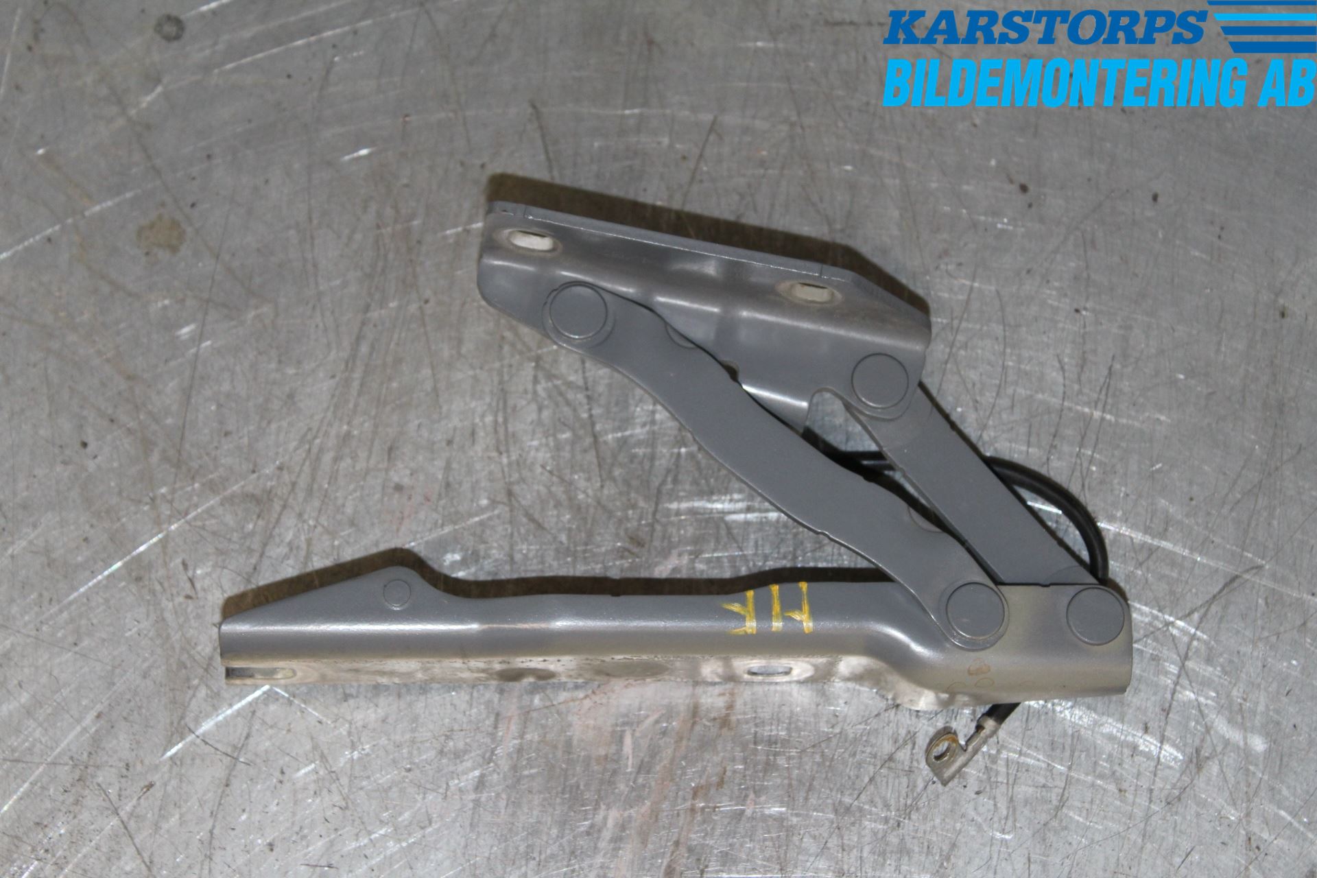 BMW 5 E60/61 Sed/Tou 02-10 Panser Hengsel - Hengsler