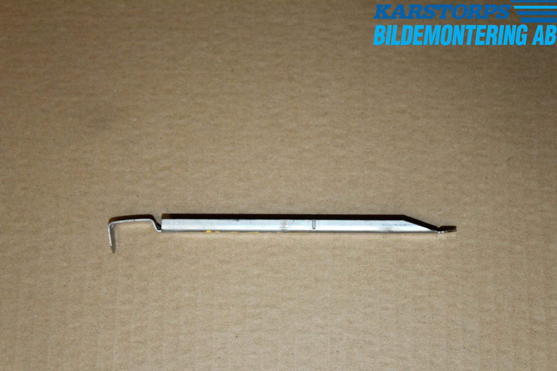 Volvo V50 04-07 Frontlykt Holder-Feste