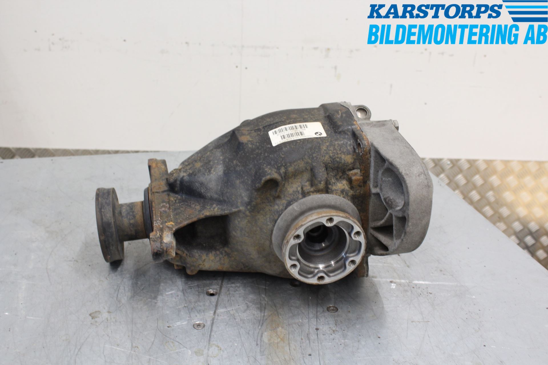 BMW 5 E60/61 Sed/Tou 02-10 Bakaksel Kardang Bak -Diff