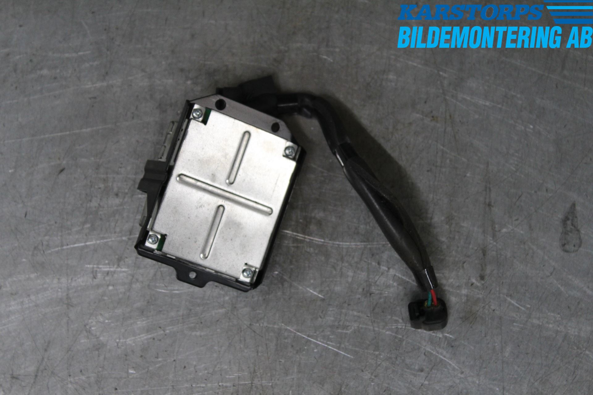 Mazda RX8 Stereo Forsterker