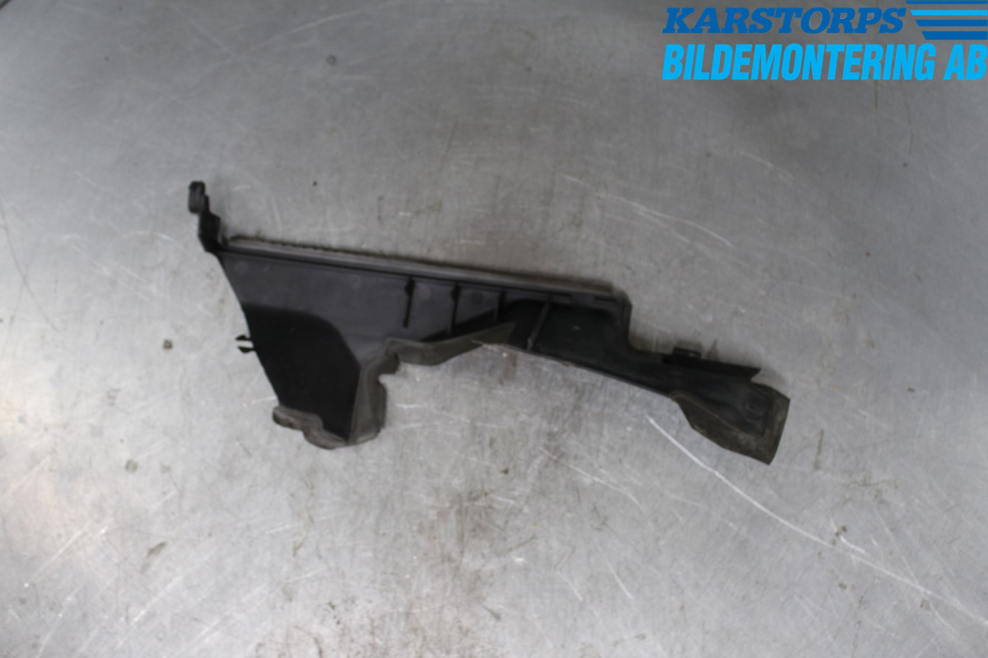 Renault MEGANE III 09-15 Radiator Feste - Ramme - Bjelk