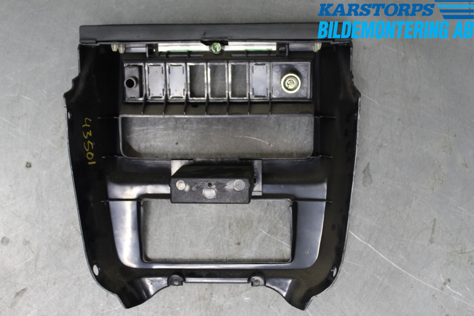 Volvo 240 88-93 Instrumentkonsoll Midt