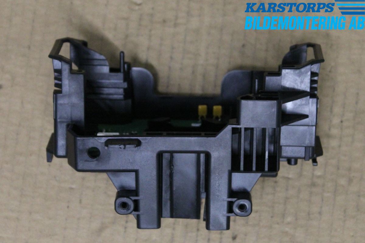 Volvo V60 14-18 Bryter Rattbryter Feste