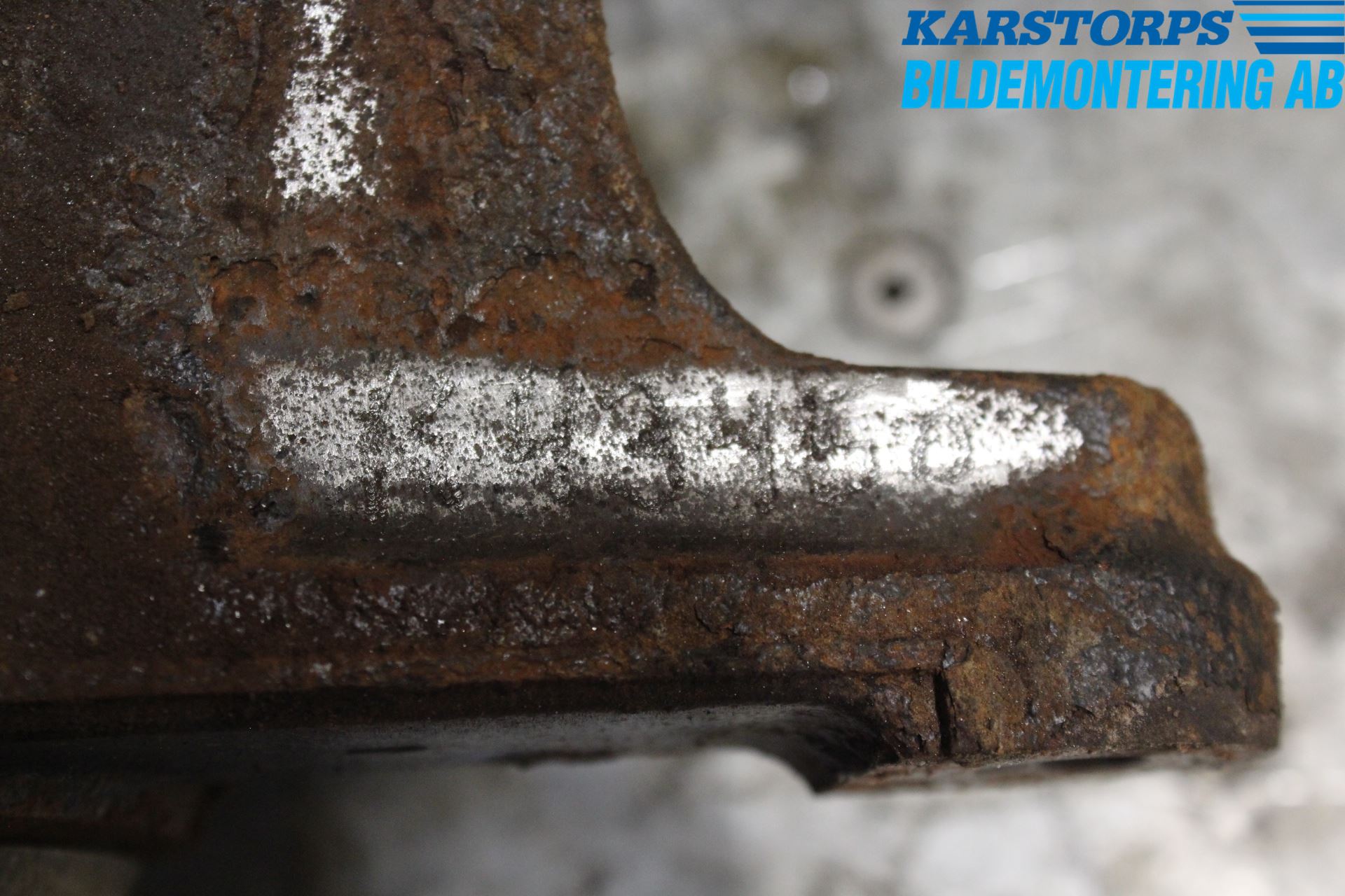 BMW 5 E60/61 Sed/Tou 02-10 Bakaksel Kardang Bak -Diff