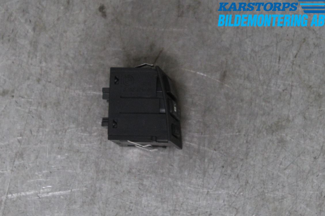 BMW 3 E90/91 SED/TOU 05-12 Bryter Varsel (Nødblink)