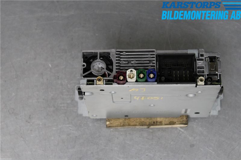 BMW 3 F30/F31/F80 12-19 Stereo Radio Med Cd