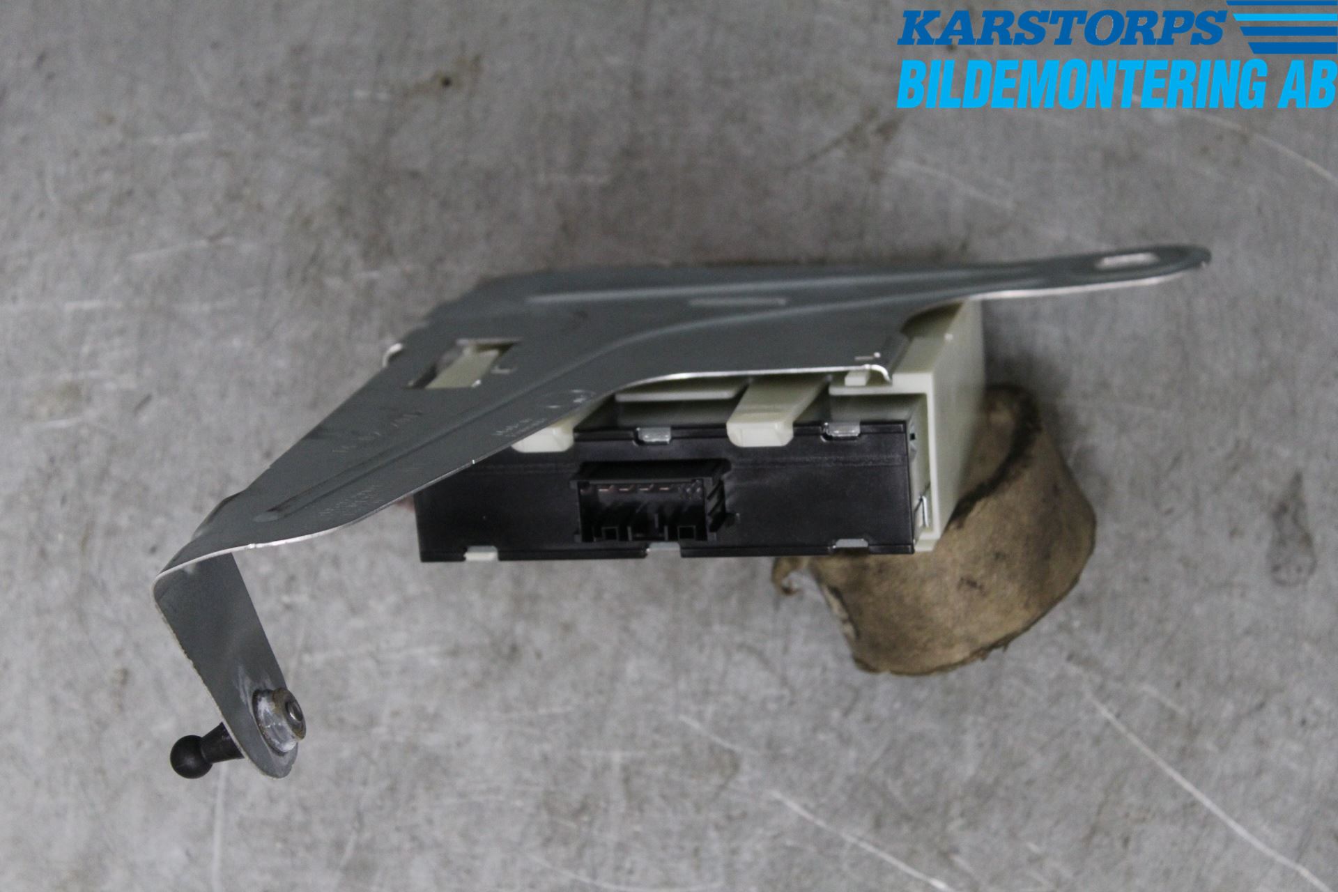 BMW 5 F10/F11/F18 09-17 Rele Spenningsomformer