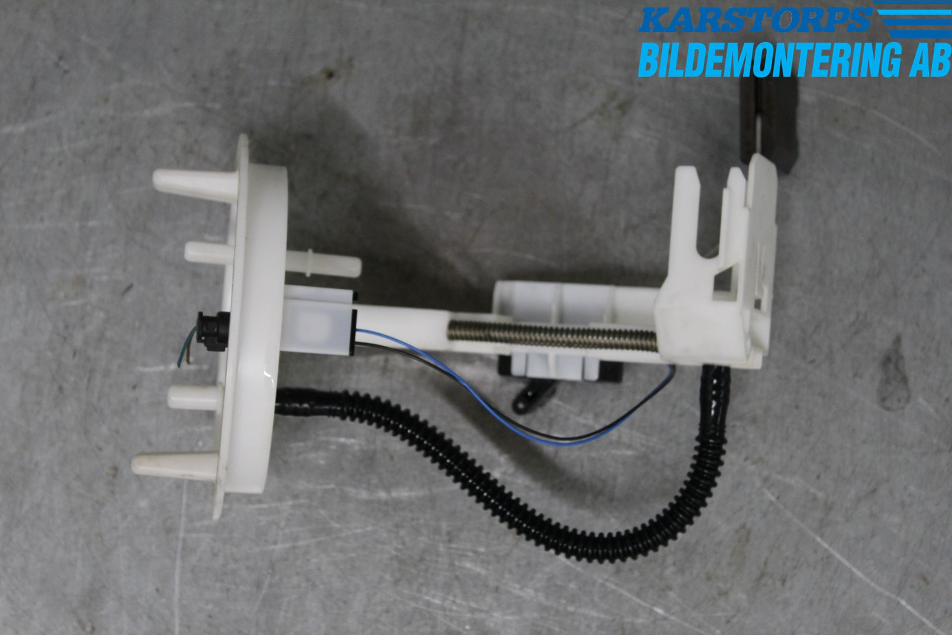 Mercedes-Benz MB C-KLASS (W204) 07-15 Giver Drivstofftank