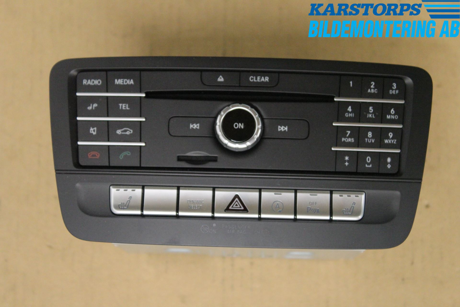 Mercedes-Benz MB CLA-KLASS (C117/X117) 13-19 Stereo Radio Med Cd