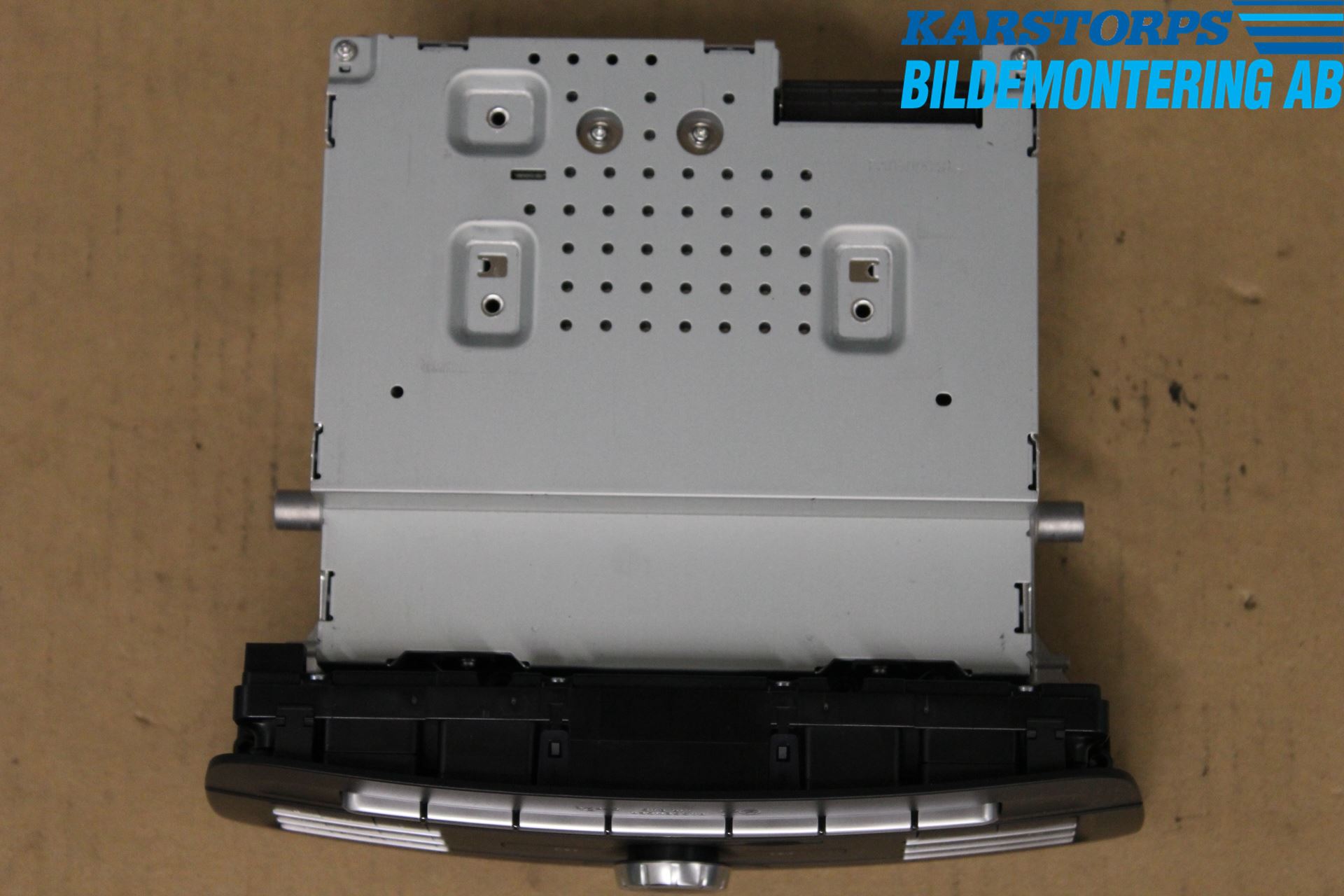 Mercedes-Benz MB CLA-KLASS (C117/X117) 13-19 Stereo Radio Med Cd