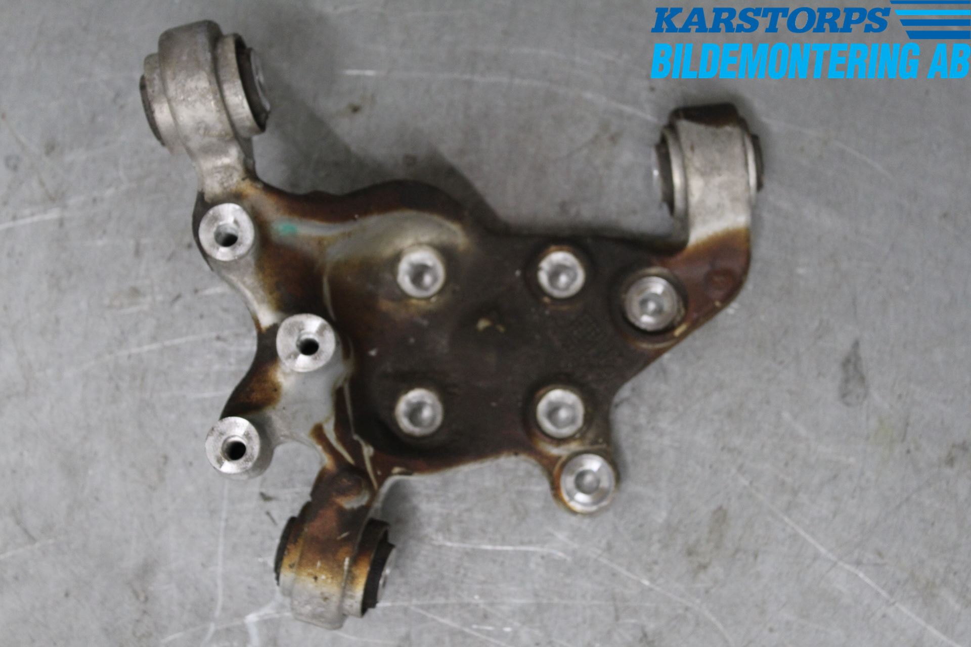 Mercedes-Benz MB CLA-KLASS (C117/X117) 13-19 Spindel Vb