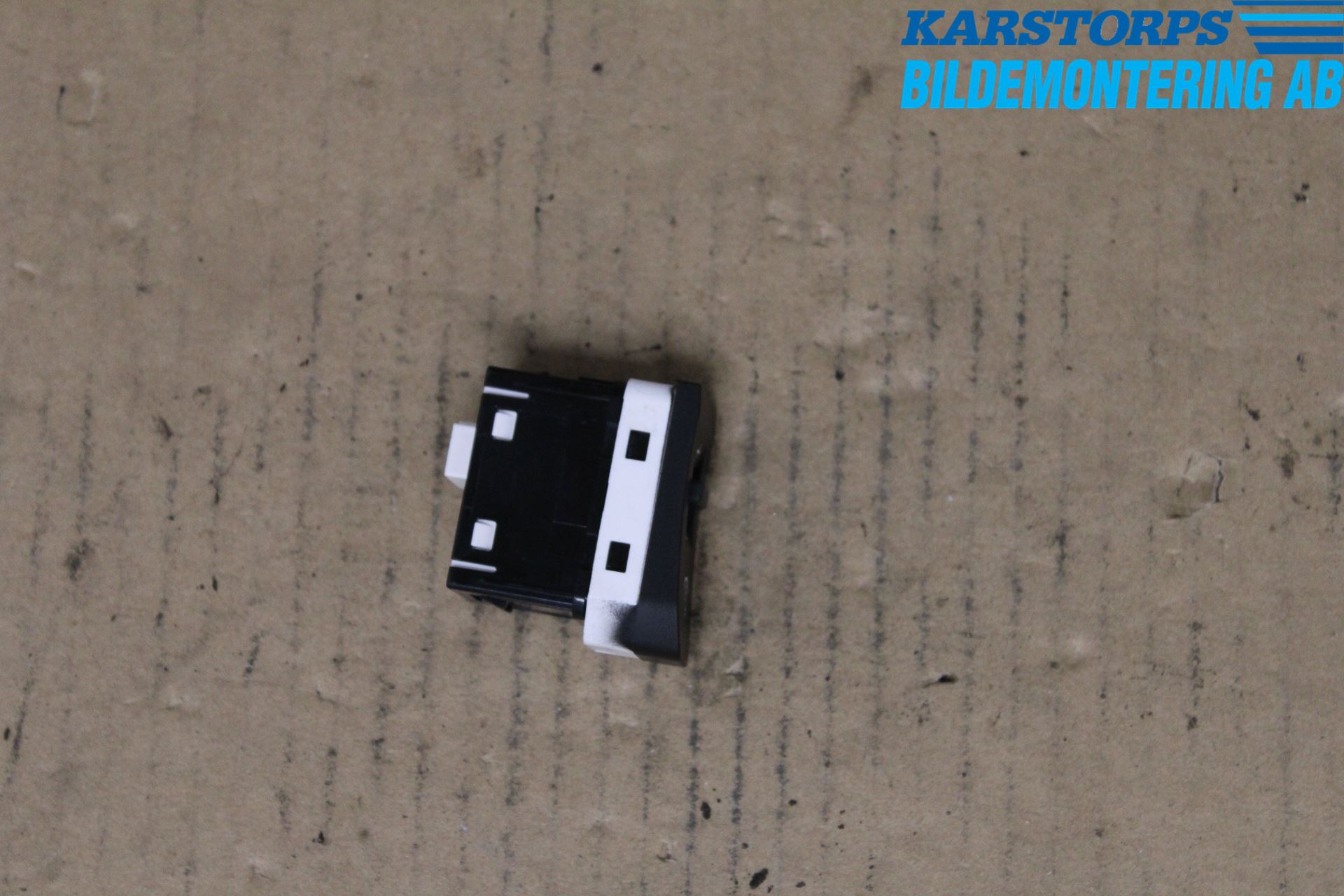 Kia RIO 12-16 Bryter Taklys
