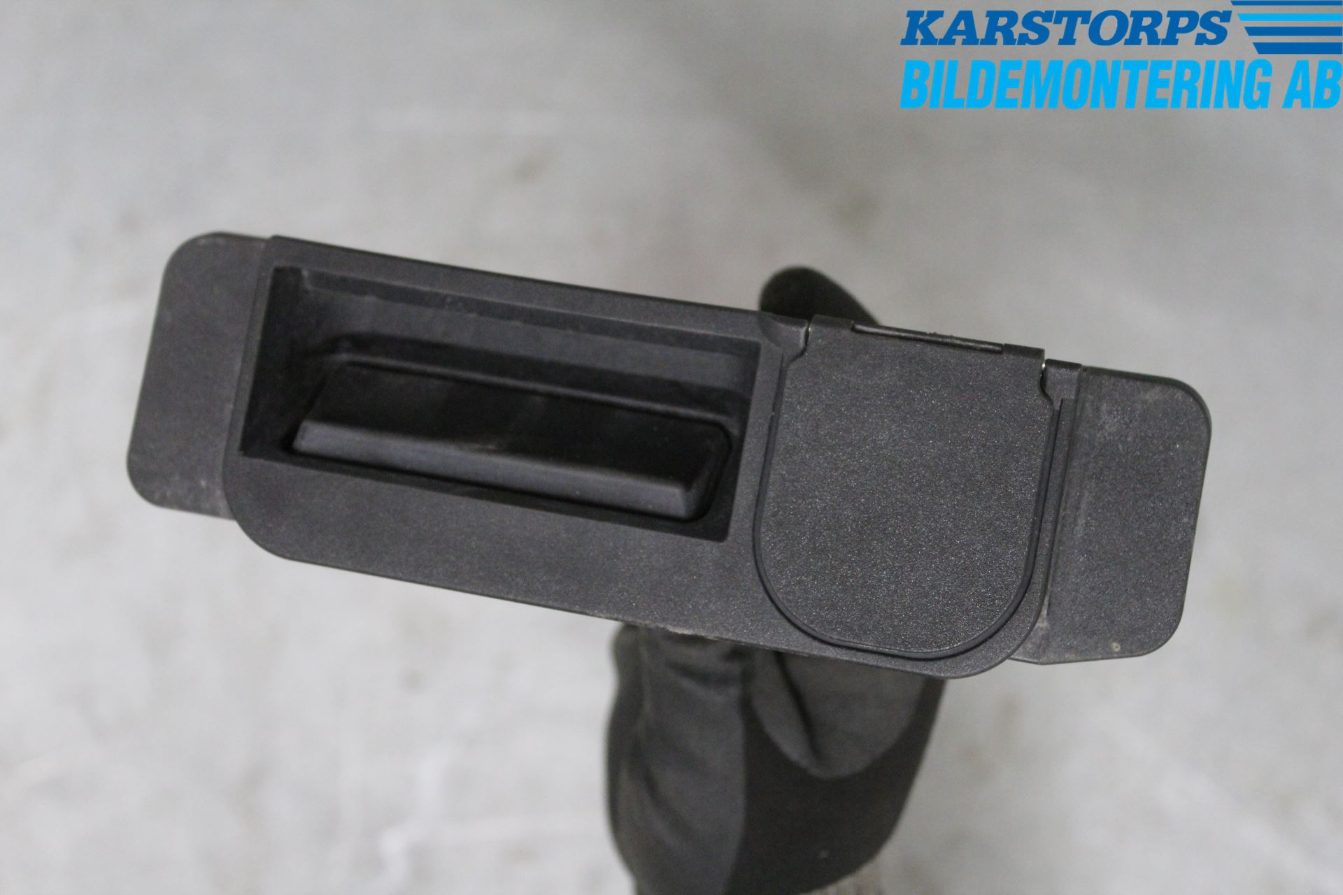 Mercedes-Benz MB CLA-KLASS (C117/X117) 13-19 Bakluke Handtak Ytre