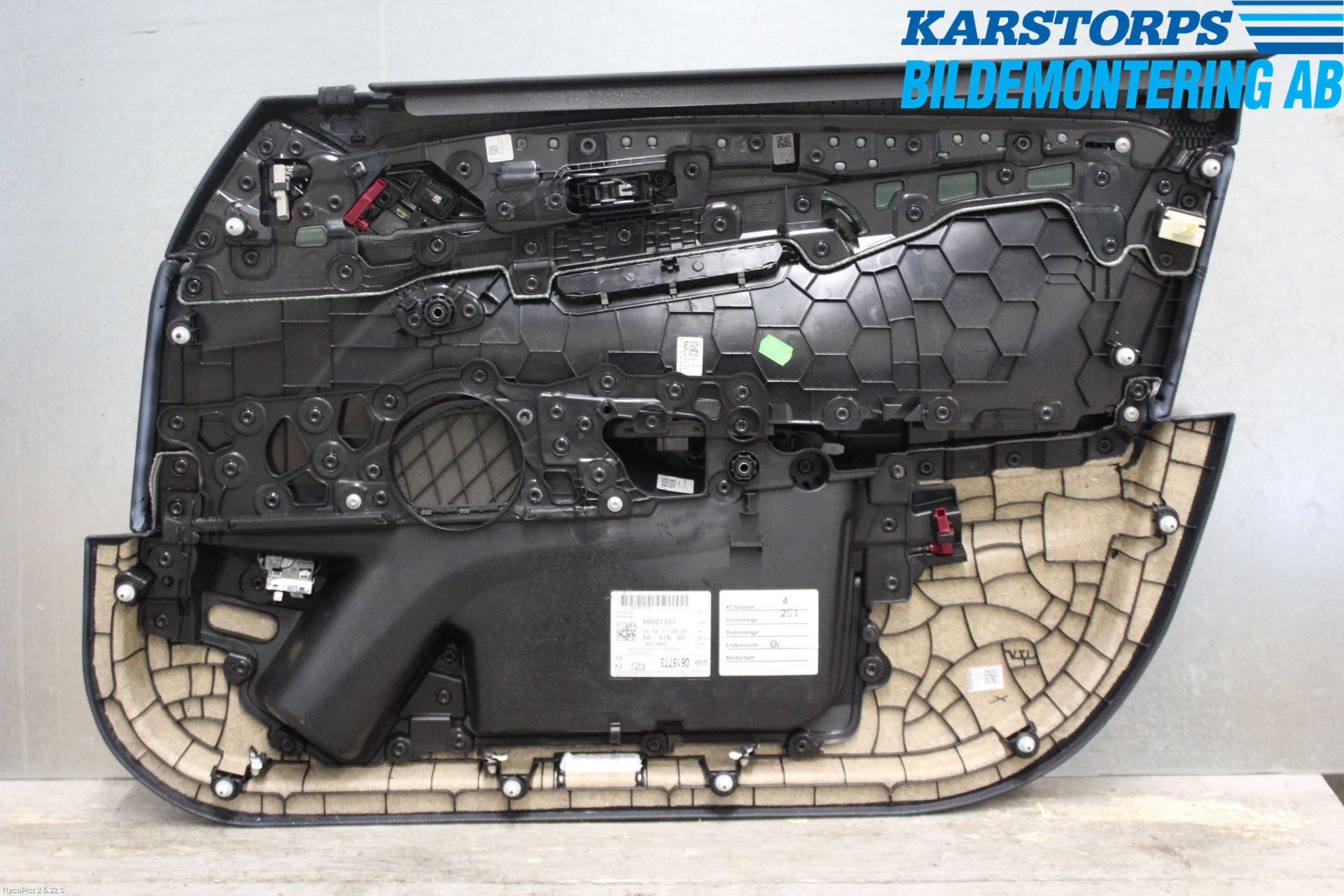 BMW 5 G30/G31/F90 17-23 Innr Dørtrekk Venstre