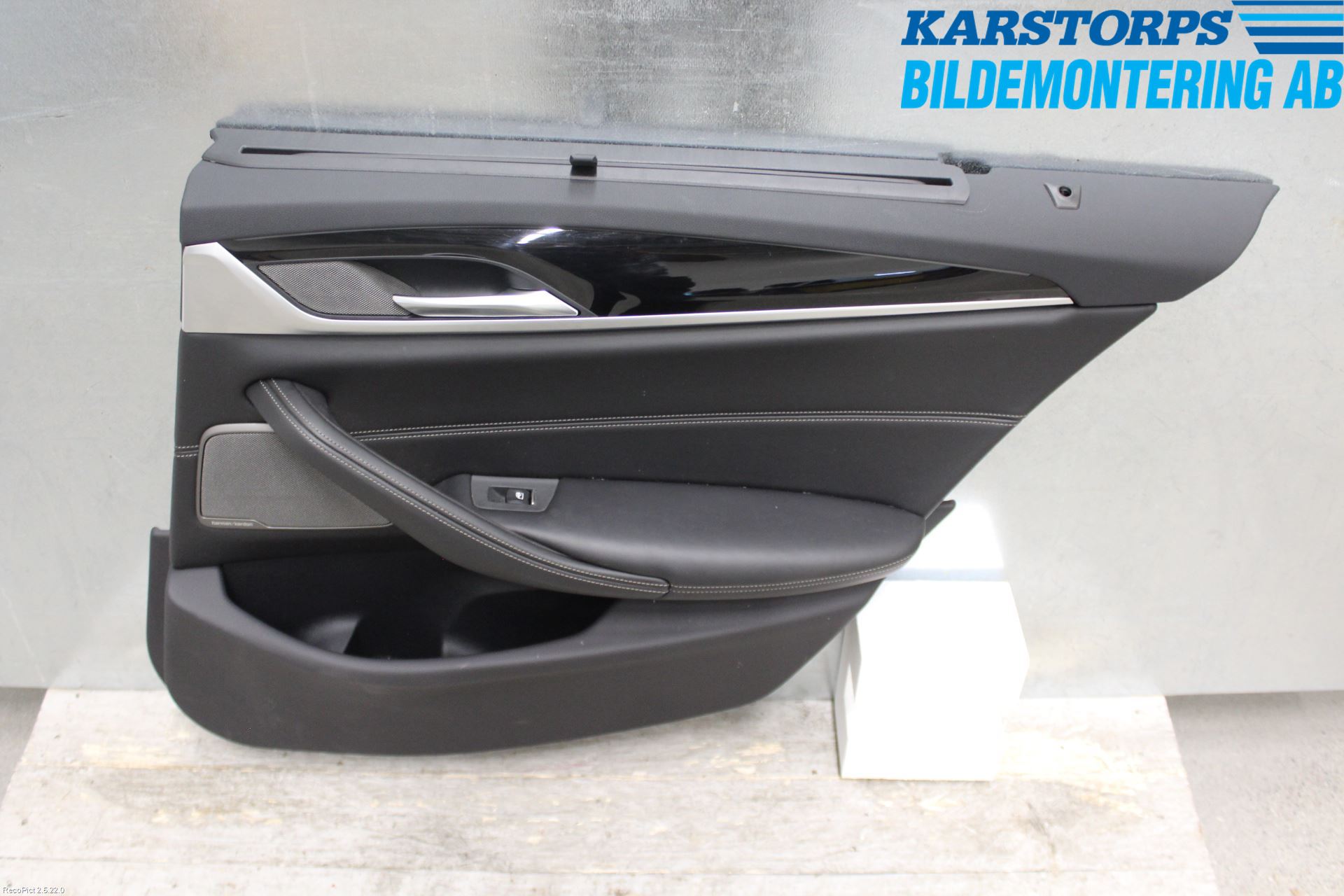 BMW 5 G30/G31/F90 17-23 Innr Dørtrekk Høyre