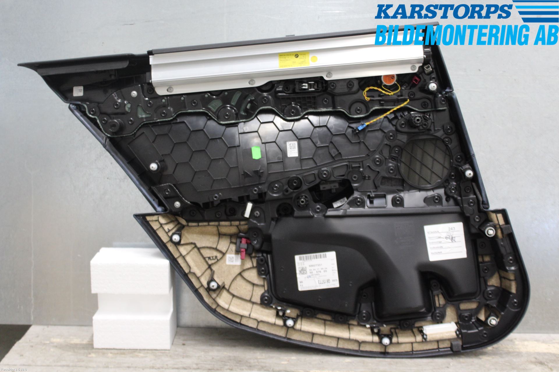 BMW 5 G30/G31/F90 17-23 Innr Dørtrekk Høyre