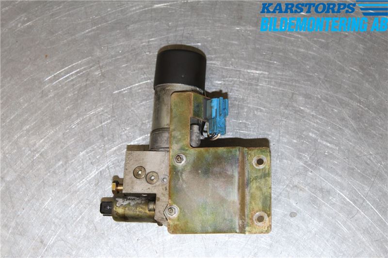 BMW 7 E65/66    00-08 Baklukeåpner Automatisk